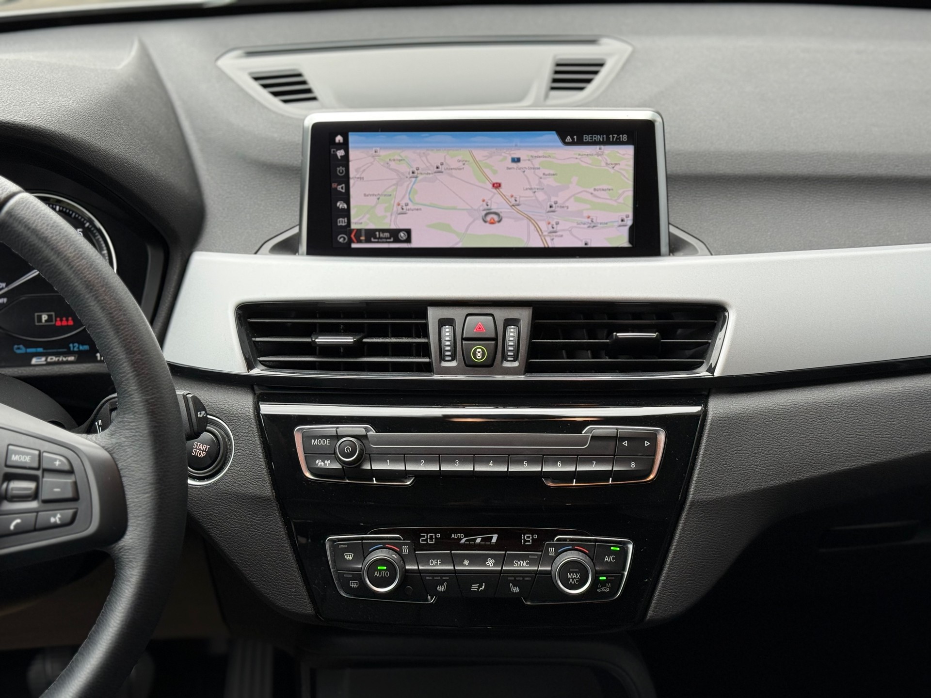 BMW X1 xDrive 25e Steptronic-image-15