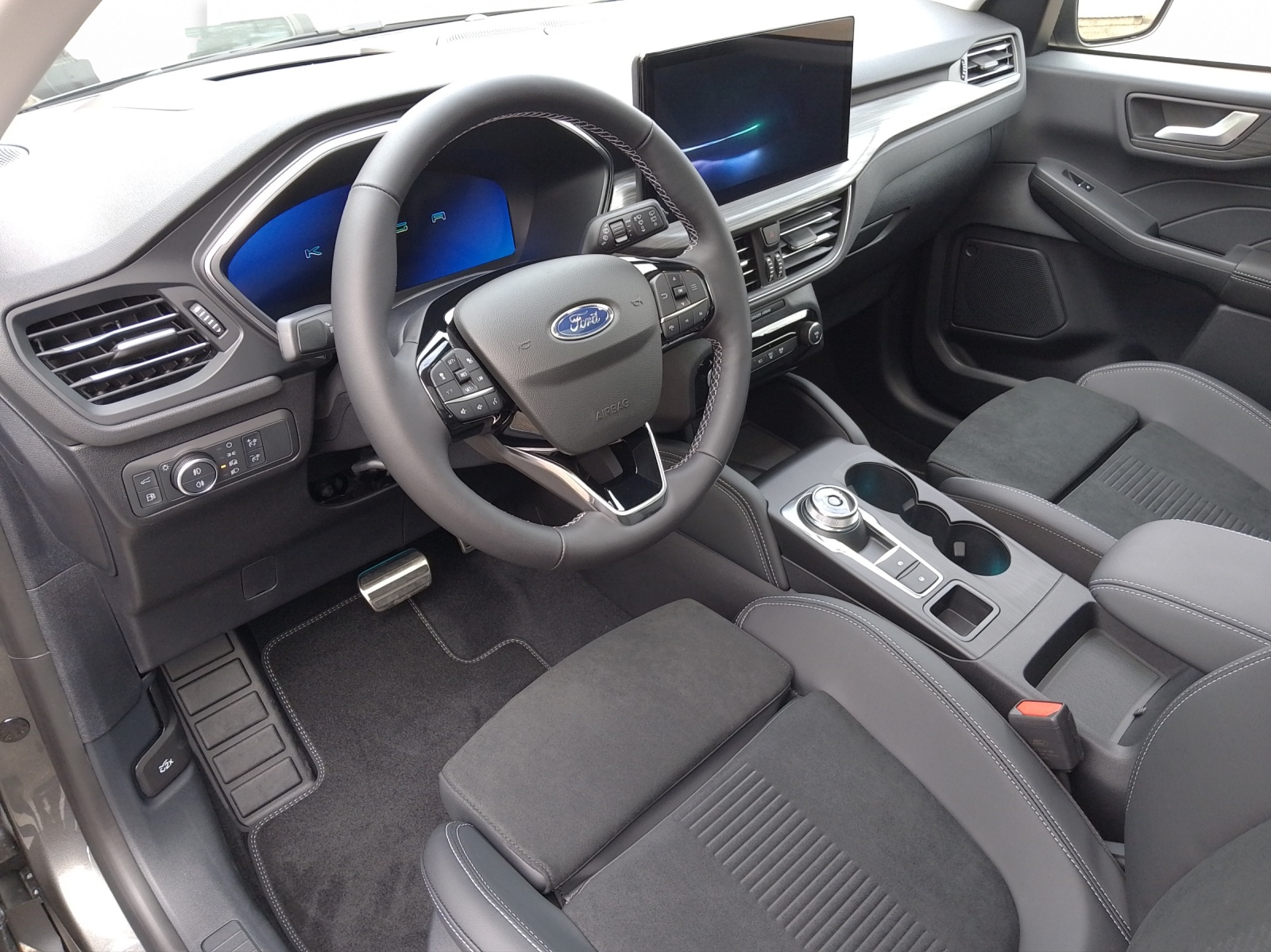 FORD Kuga 2.5 Plug-in Hybrid Active X 242 PS-image-5