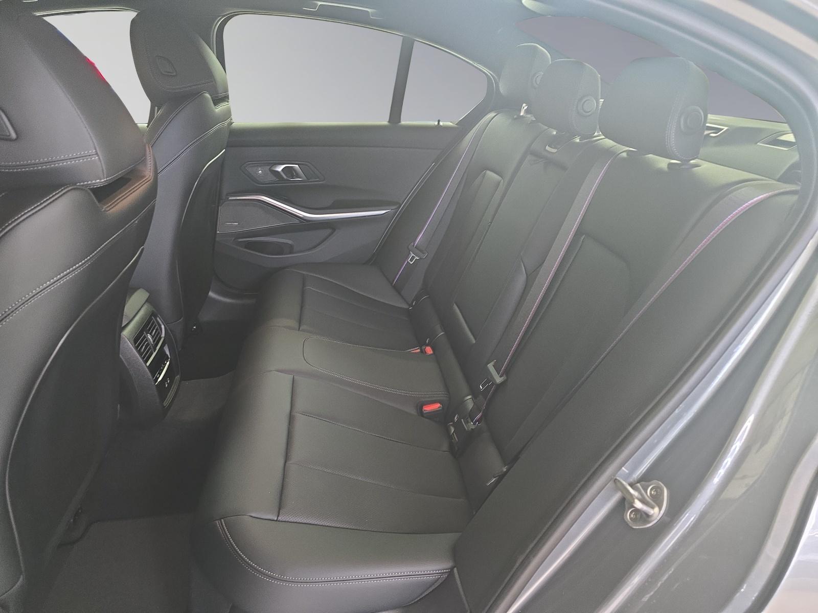 BMW 320d xDrive 48V Steptronic M Sport Pro-image-15