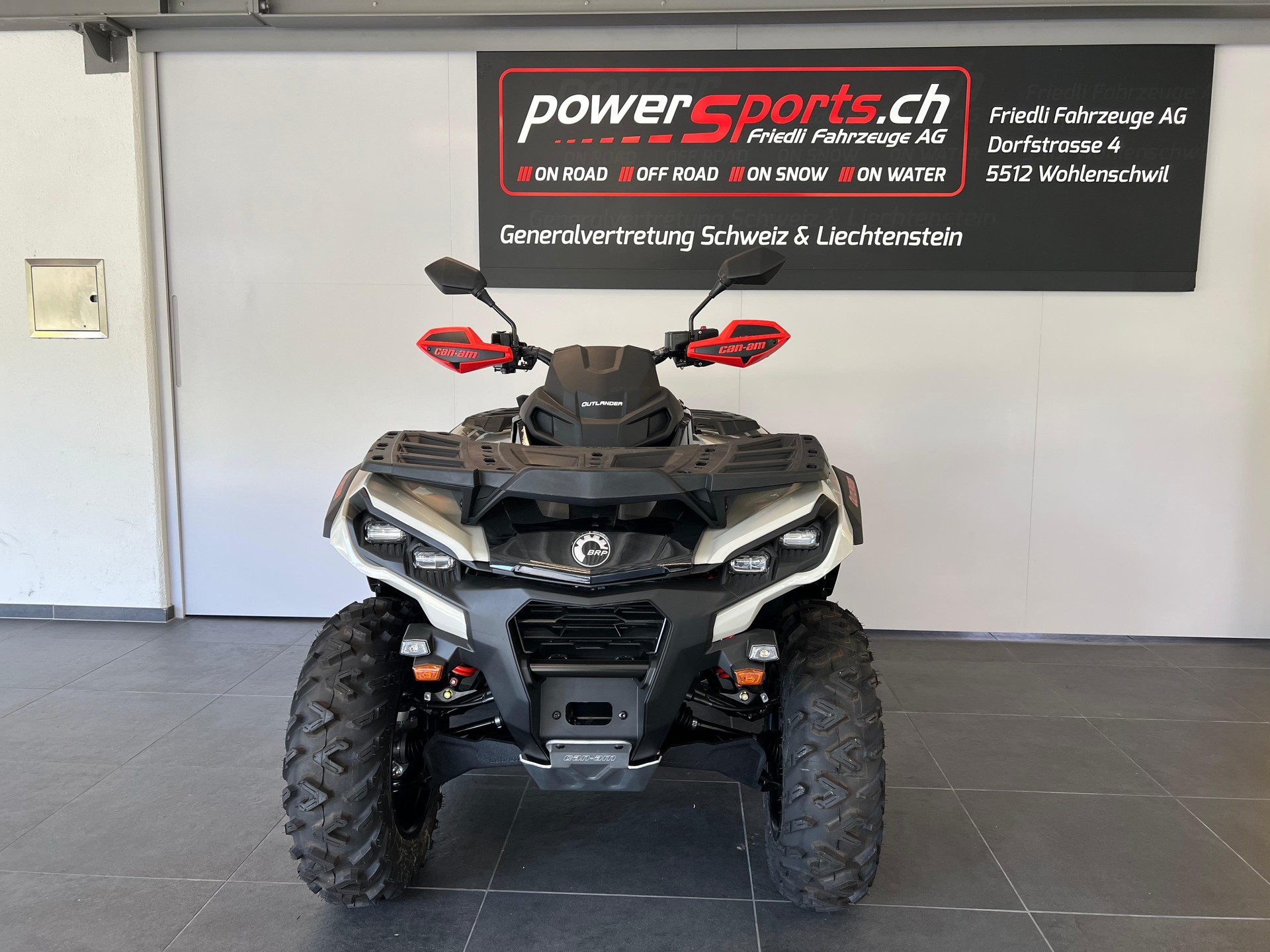 CAN-AM Outlander 1000 XXC ABS-showroom-element-1