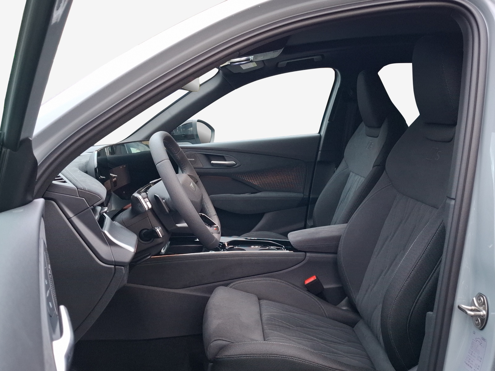 AUDI Q3 SUV 110 kW TFSI S tronic-image-7