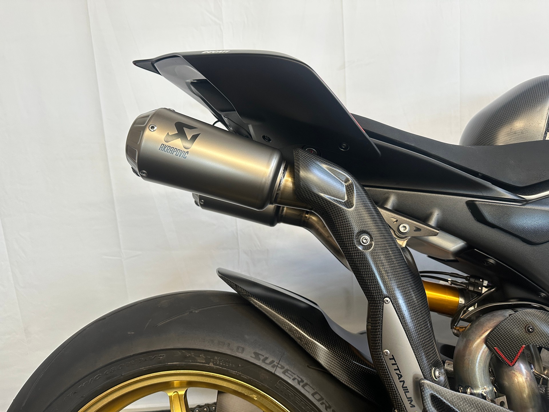 DUCATI Panigale V4 SP2-showroom-element-2