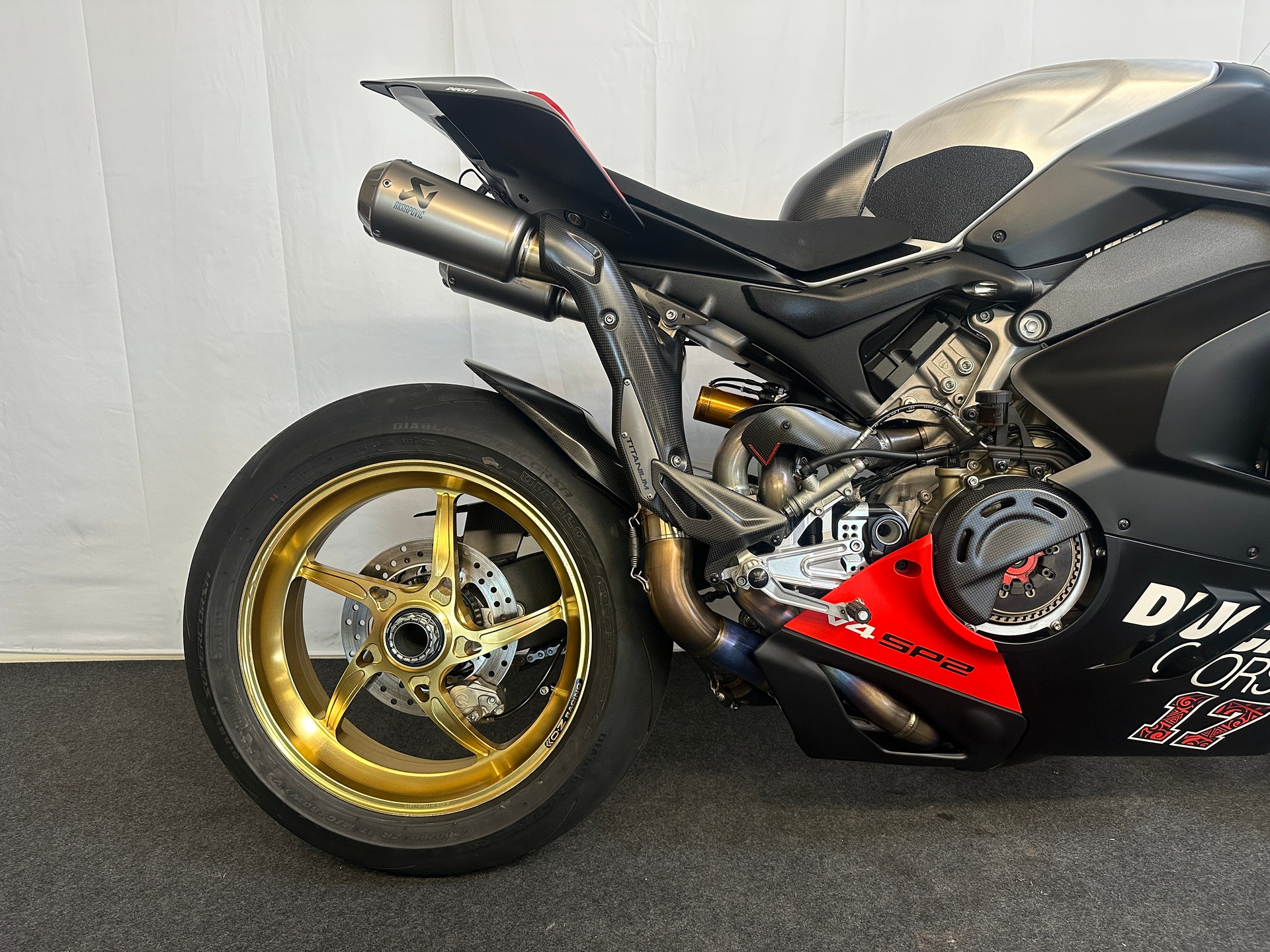DUCATI Panigale V4 SP2-showroom-element-1