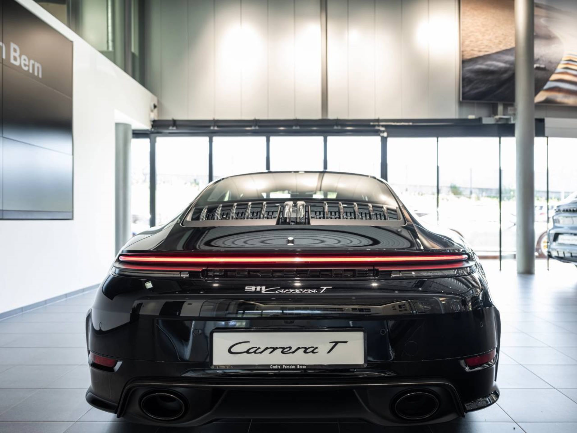 PORSCHE 911 Carrera T-image-5