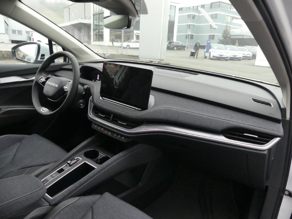 SKODA Elroq 85-image-8