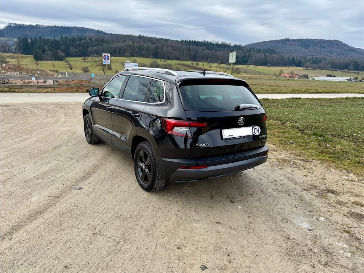 SKODA Karoq 2.0 TDI CR Style 4x4 DSG-image-3