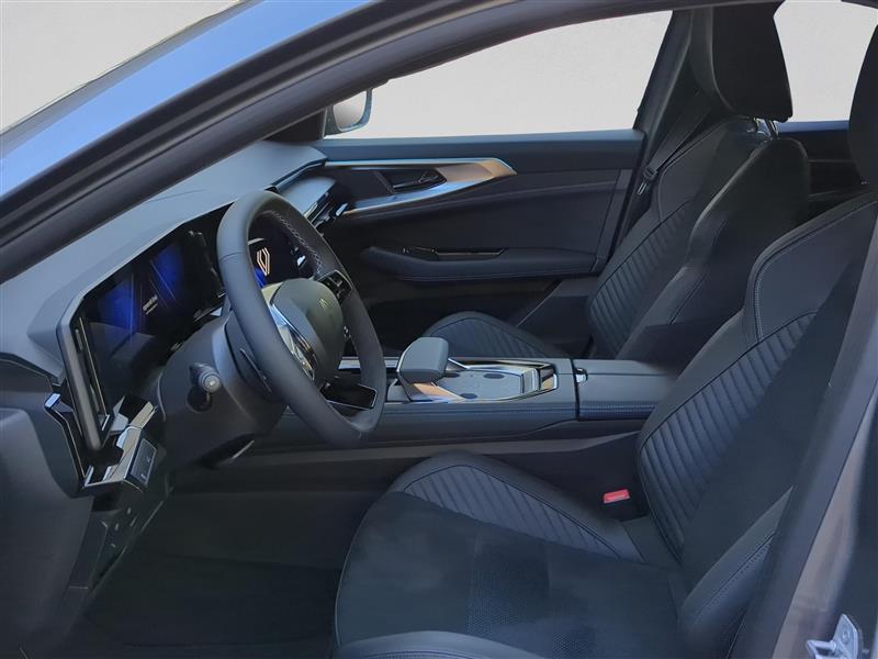 RENAULT Rafale 1.2 E-Tech Full Hybrid 200-image-12