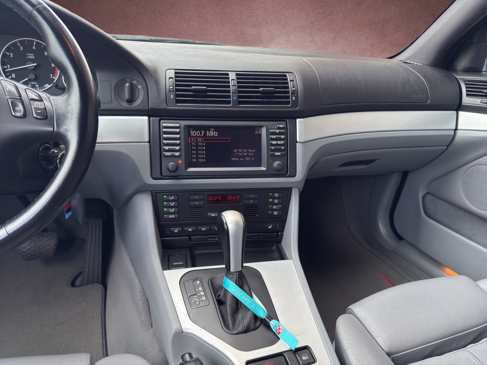 BMW 535i-image-10