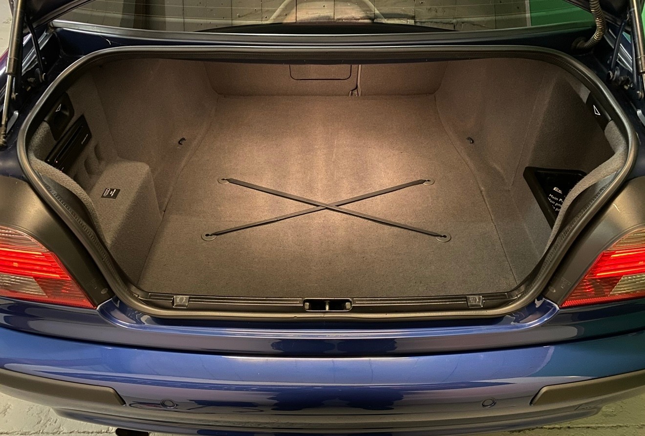 BMW 535i-image-13