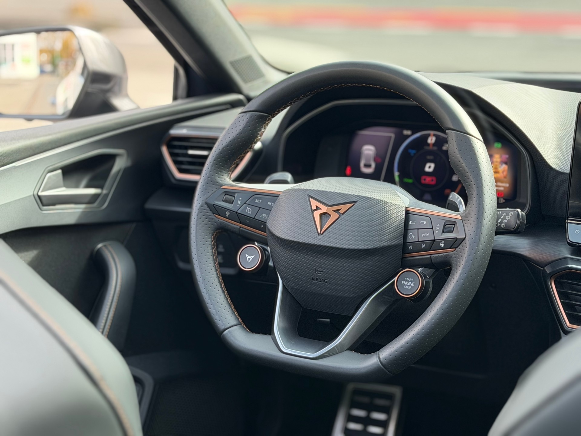 CUPRA LEON ST 1.4 e-HYBRID pHEV DSG-image-12
