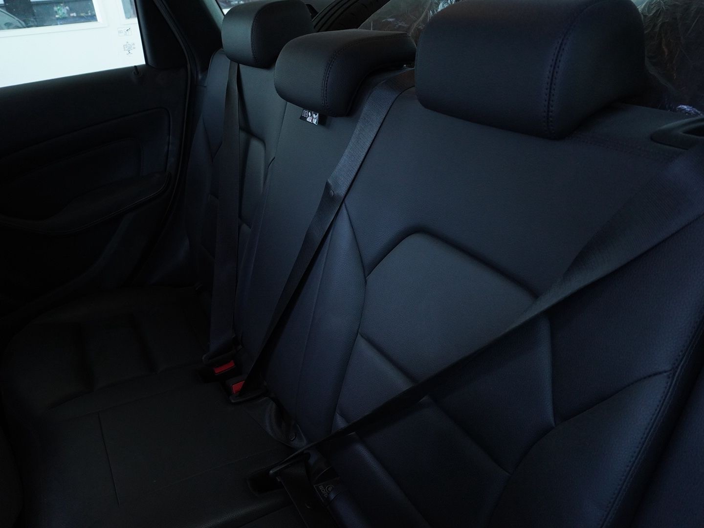 MERCEDES-BENZ B 180 CDI-image-4