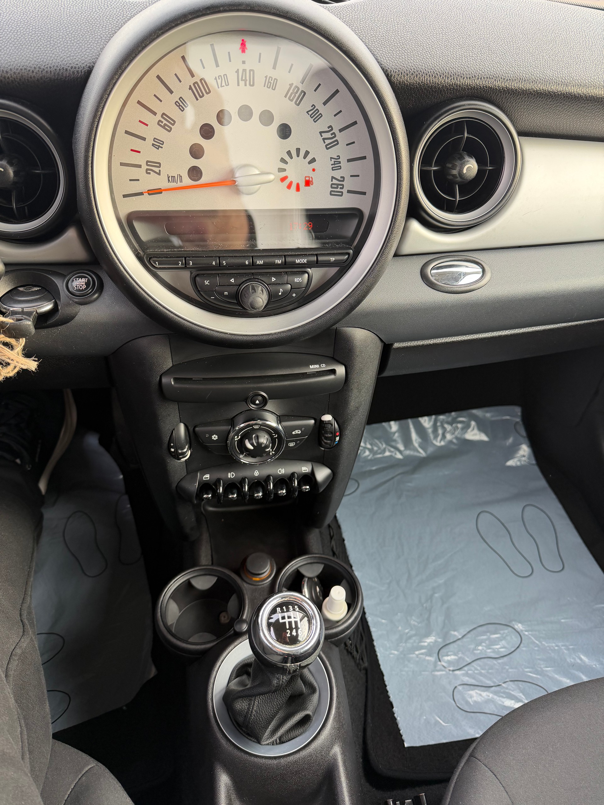 MINI One-image-8