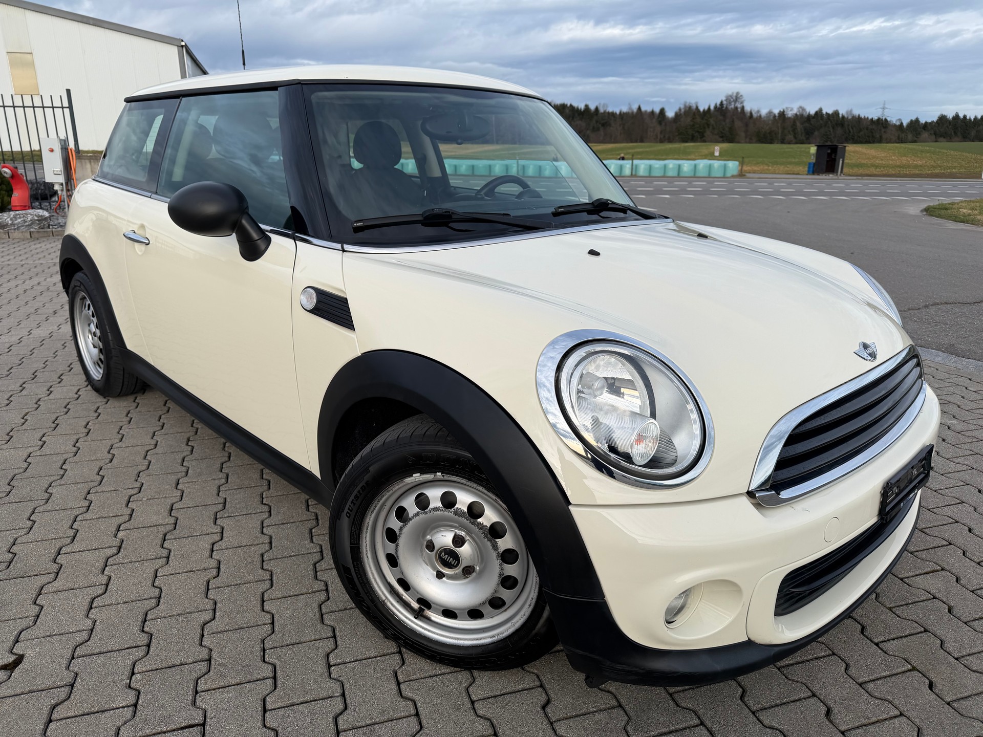 MINI One-image-0