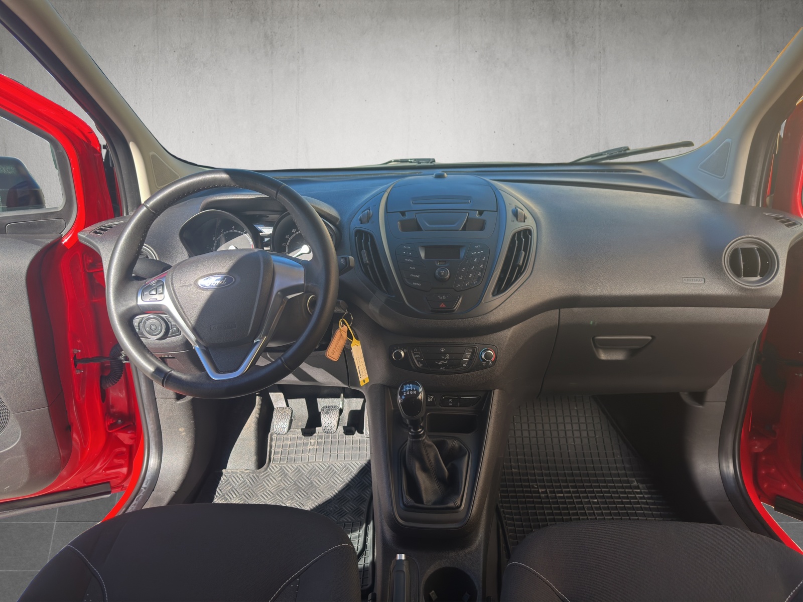 FORD Transit Courier Van 1.0 EcoBoost Trend-image-6