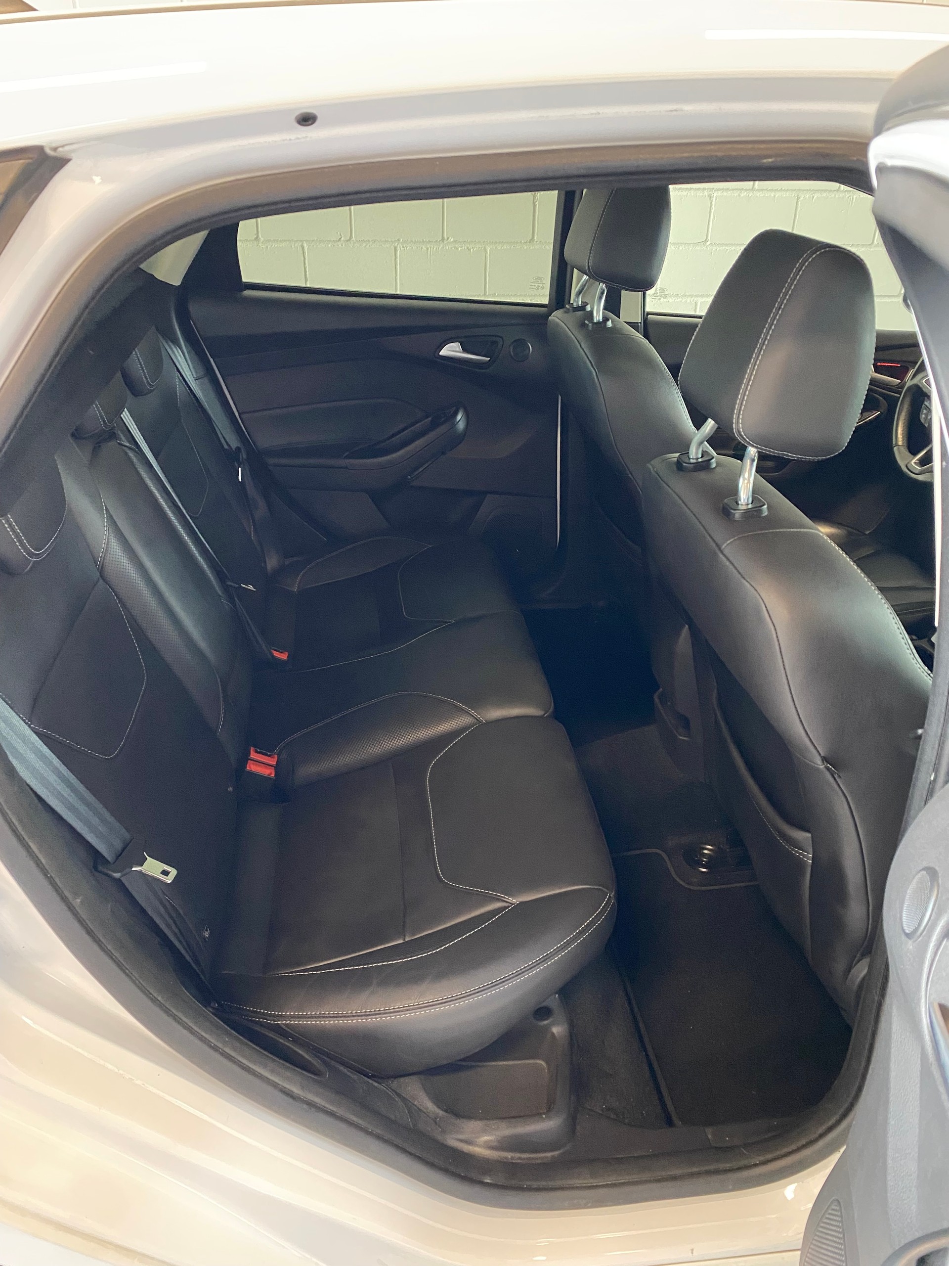 FORD Focus 1.5 SCTi ST Line-image-7