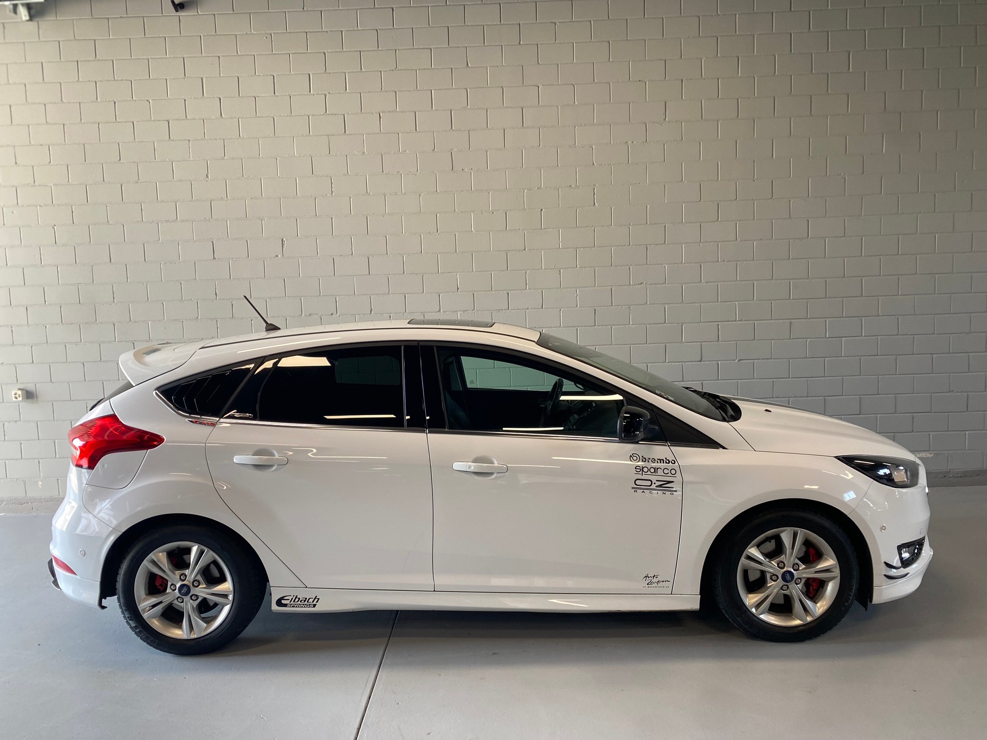 FORD Focus 1.5 SCTi ST Line-image-1