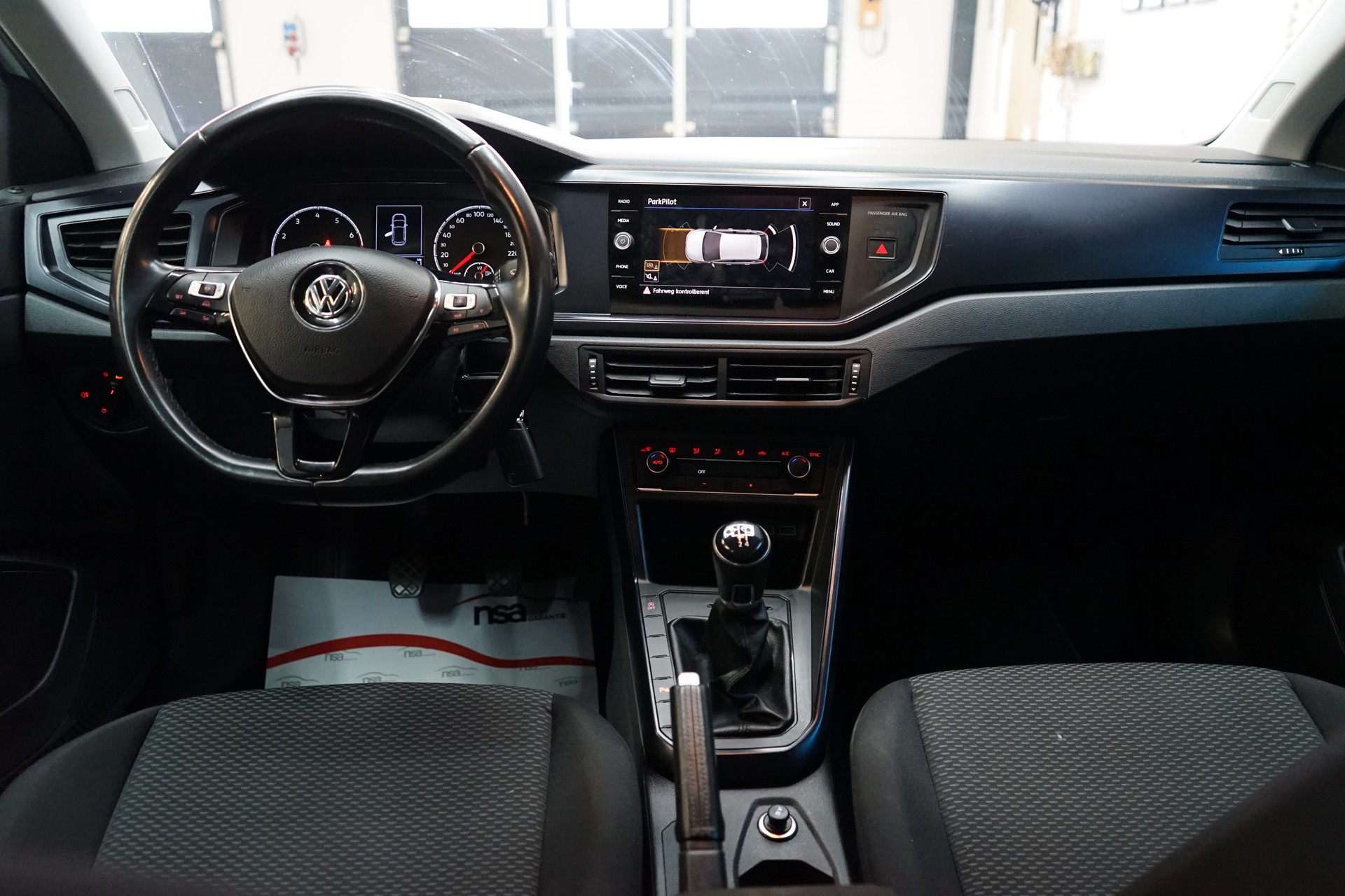 VW Polo 1.0 TSI BMT Trendline-image-5