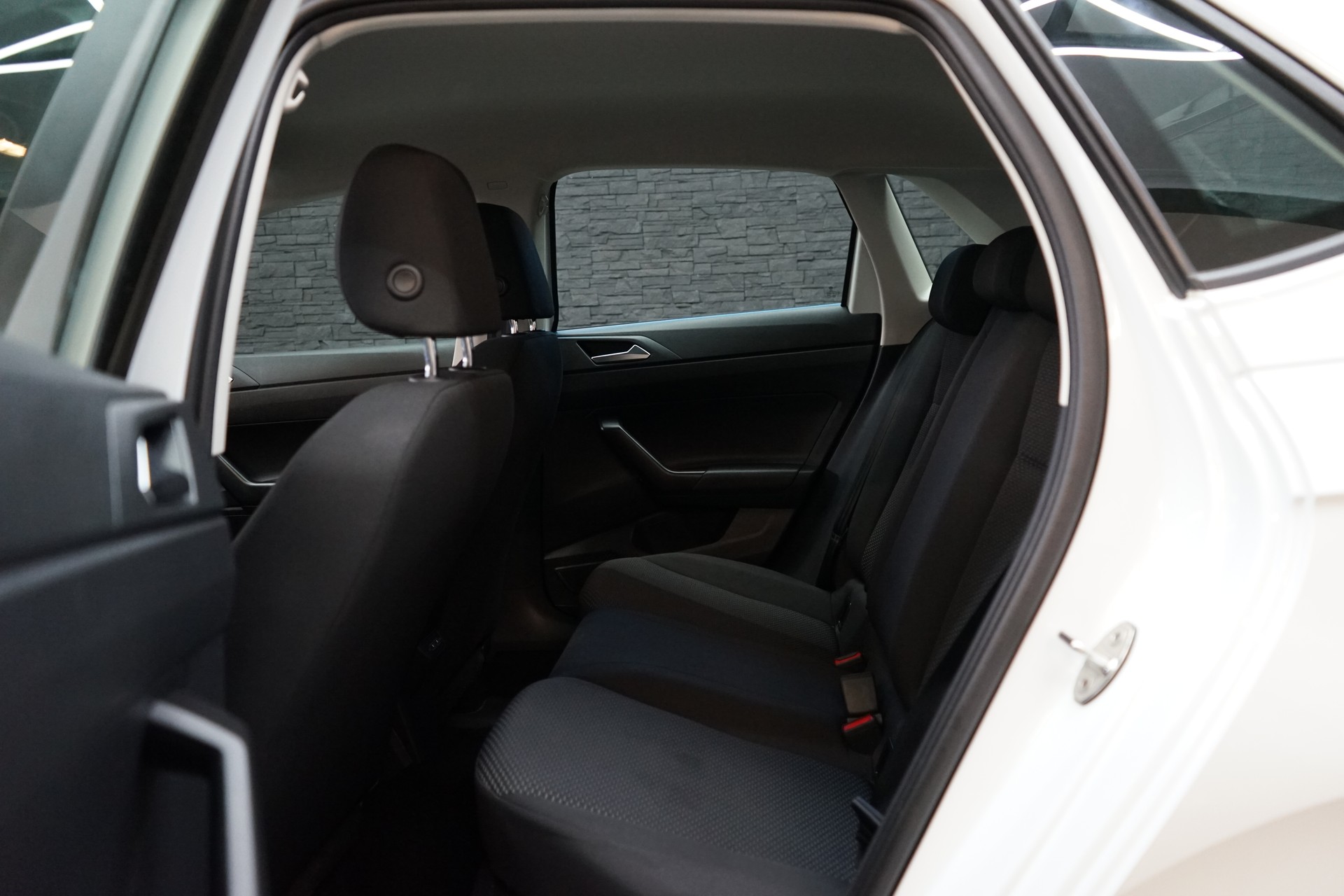VW Polo 1.0 TSI BMT Trendline-image-16