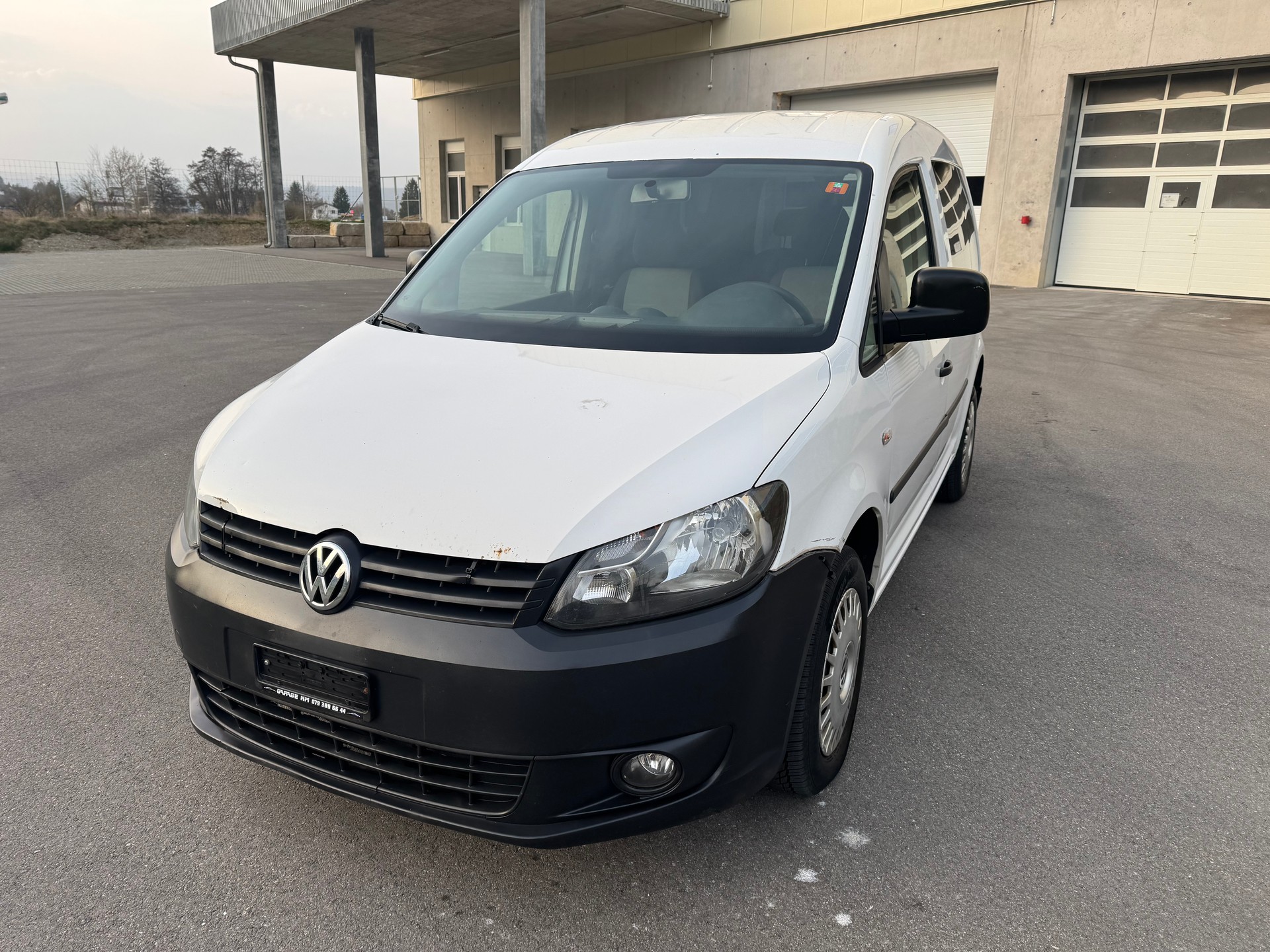 VW Caddy 1.6 TDI-image-0