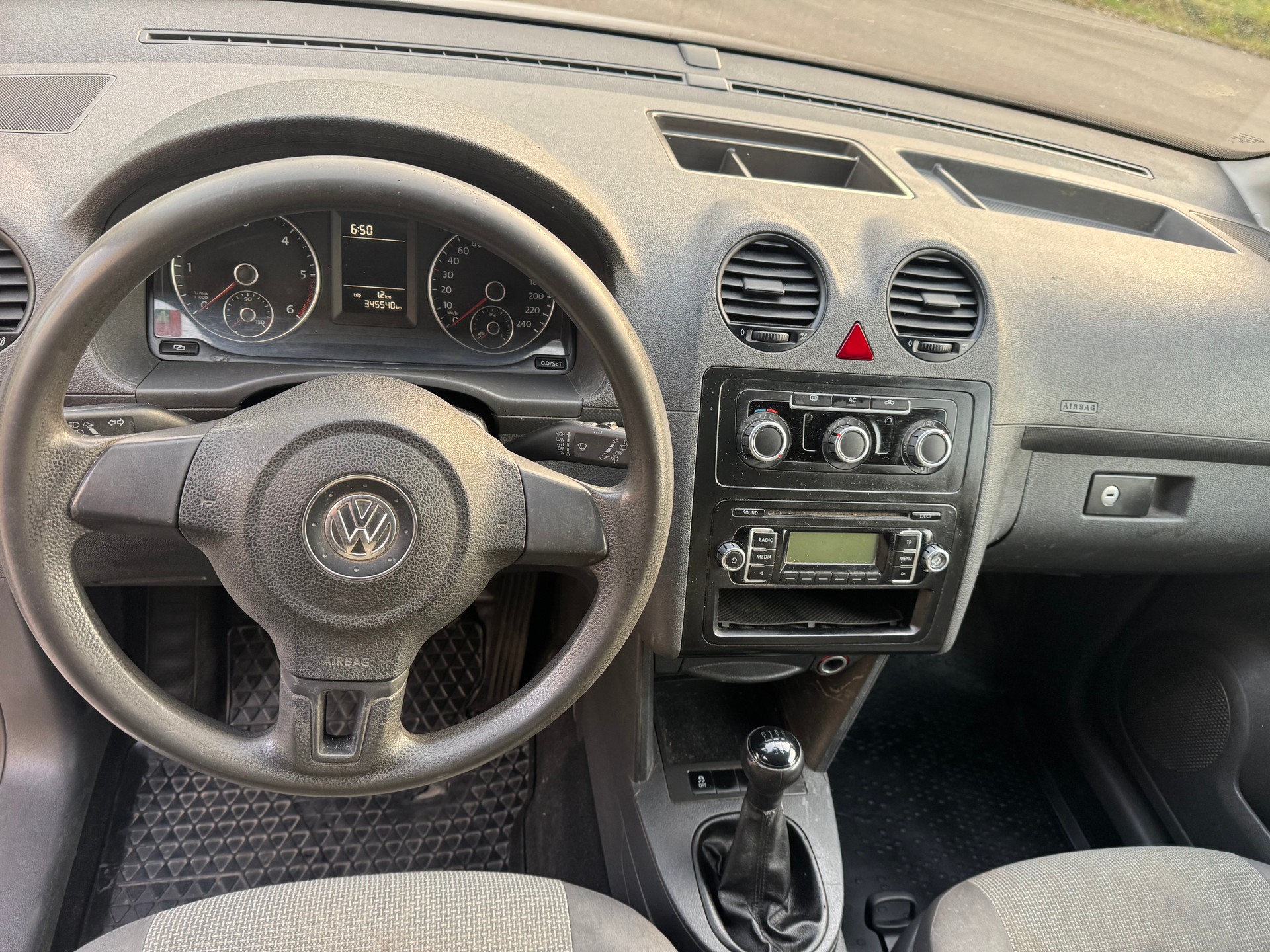 VW Caddy 1.6 TDI-image-9