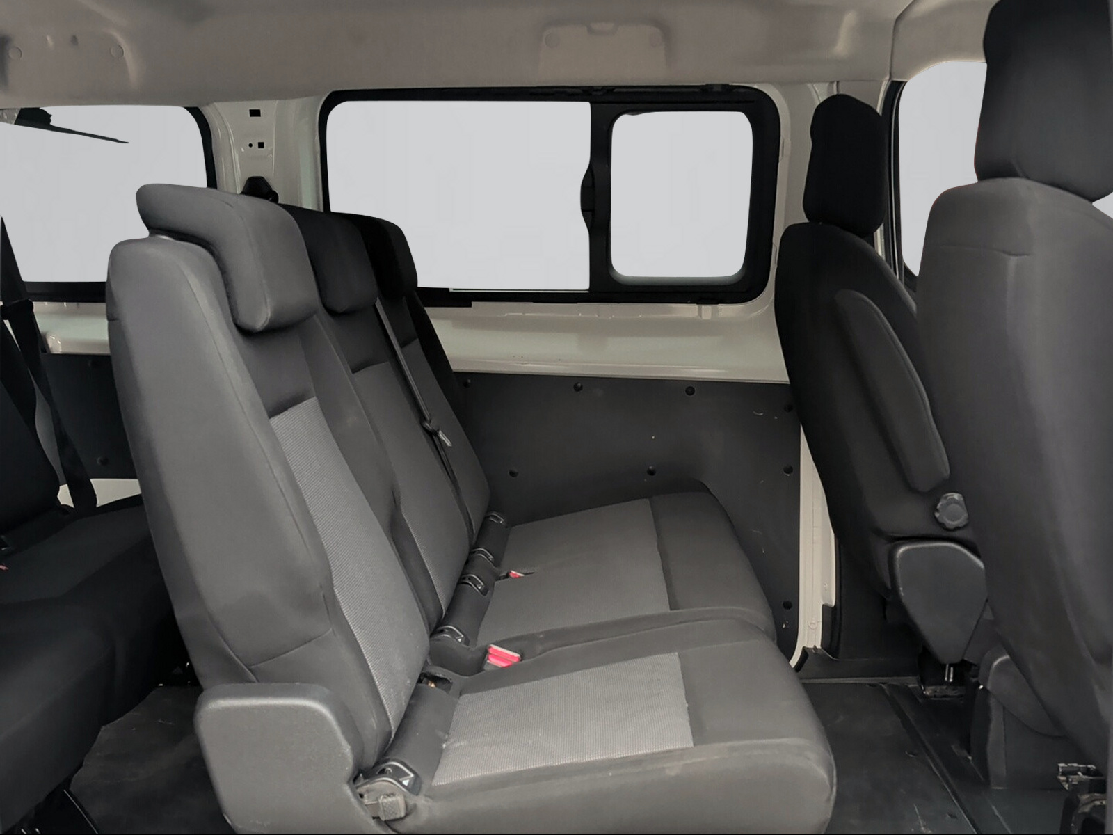 PEUGEOT Traveller 2.0 BlueHDi Business Standard EAT-image-7