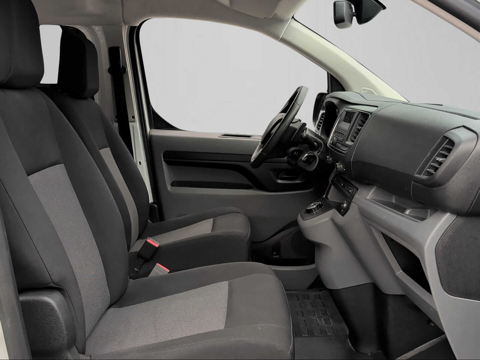 PEUGEOT Traveller 2.0 BlueHDi Business Standard EAT-image-6