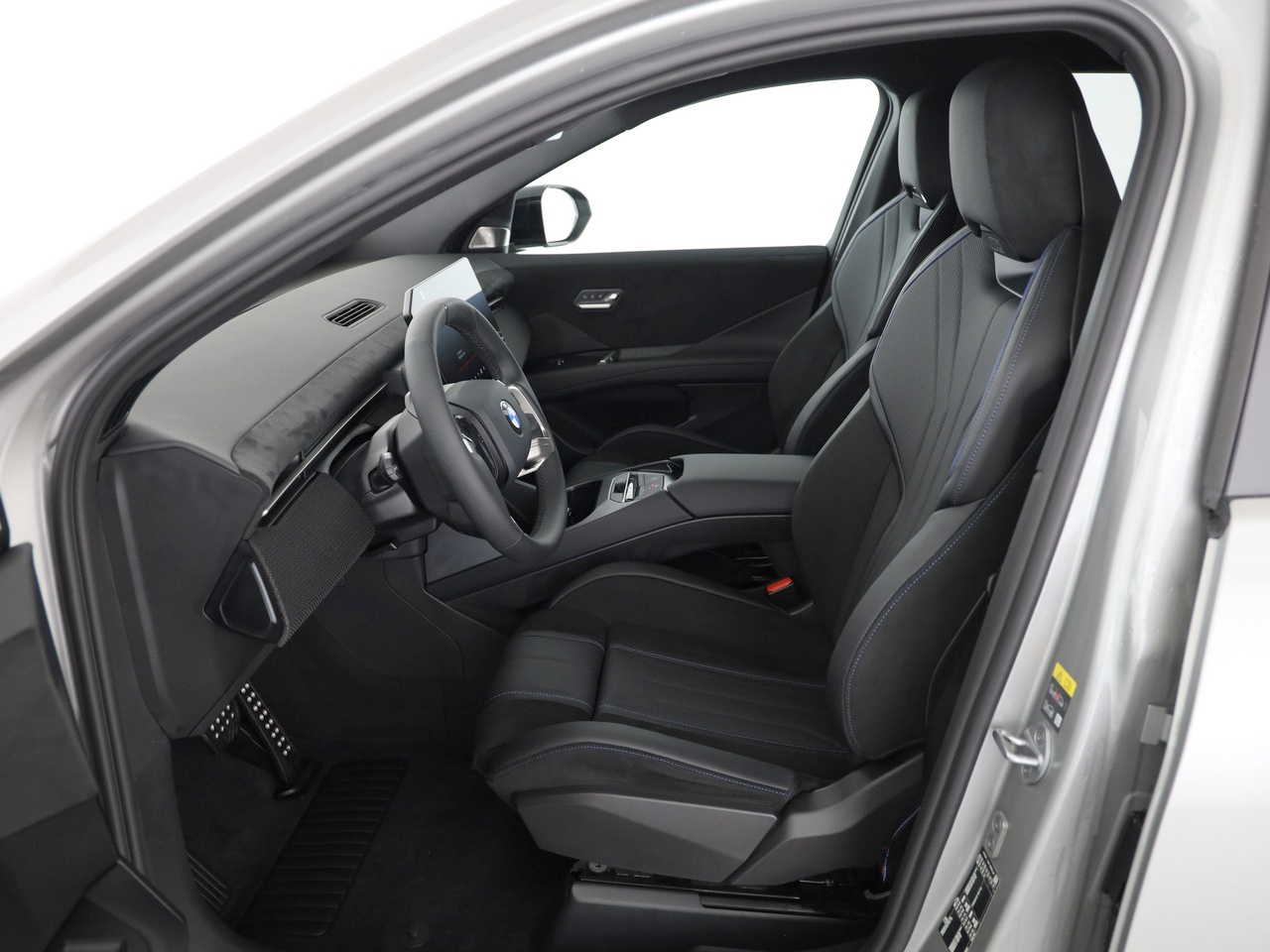 BMW iX3 50 xDrive M Sport Pro-image-5