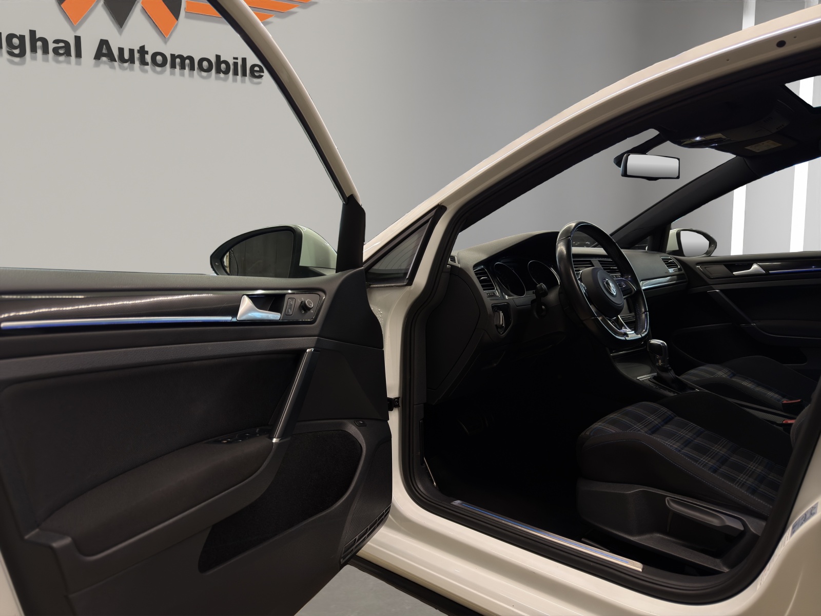 VW Golf 1.4 TSI GTE DSG-image-8