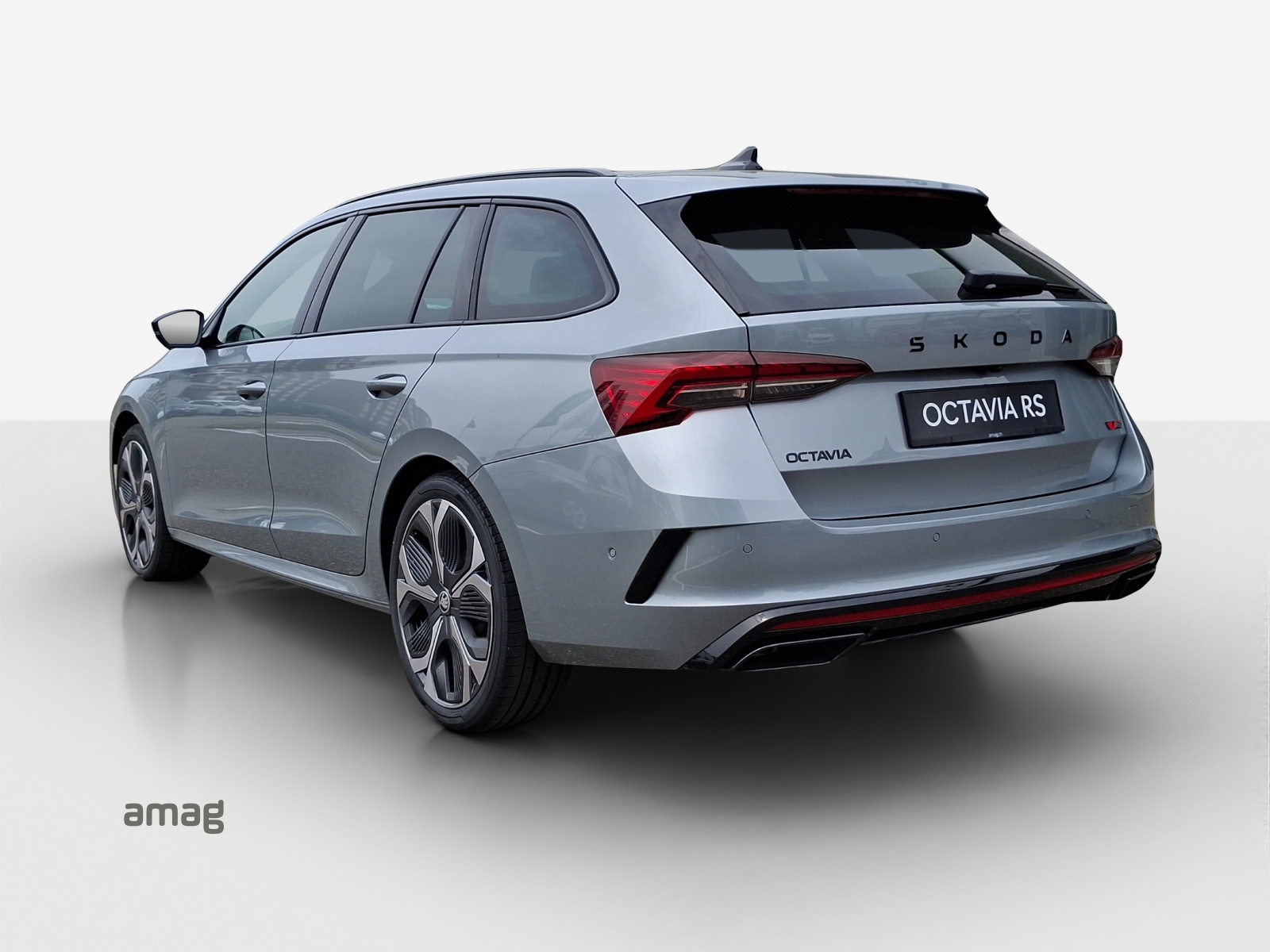 SKODA Octavia Combi 2.0 TSI DSG RS-image-2