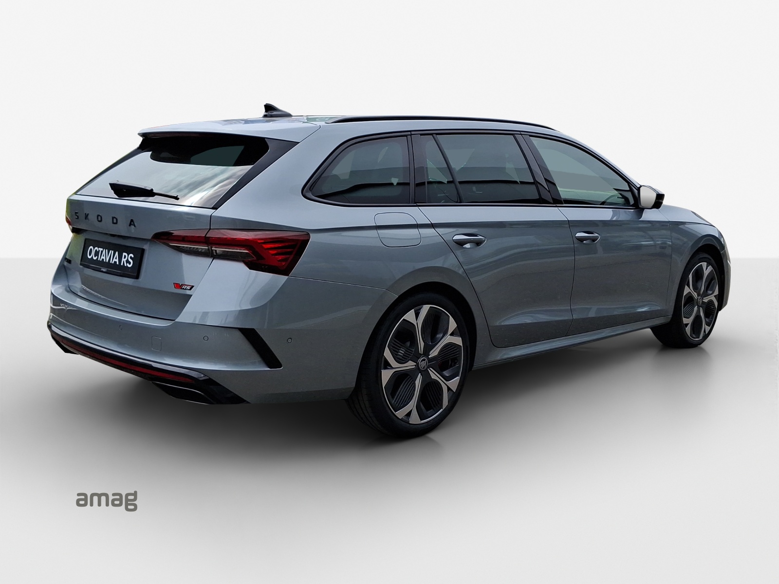 SKODA Octavia Combi 2.0 TSI DSG RS-image-4