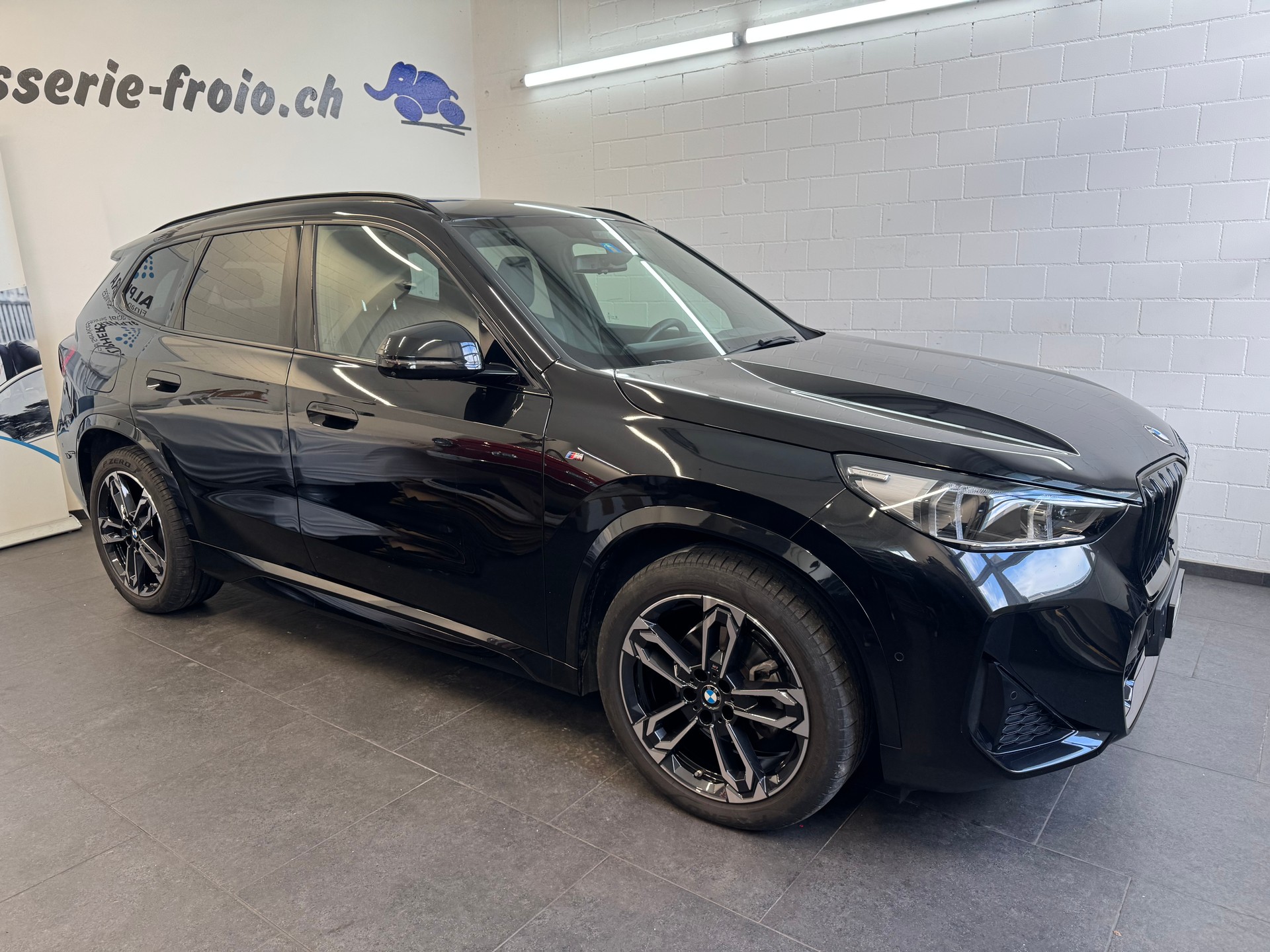 BMW X1 xDrive 20d 48V M Sport Pro-showroom-element-2