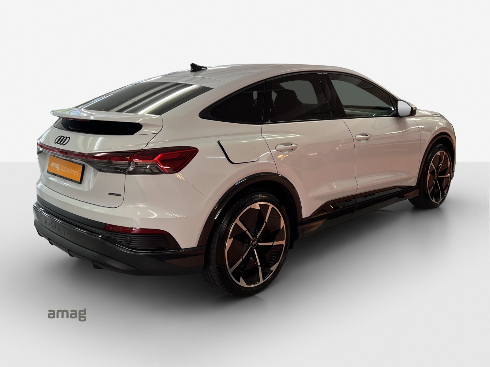 AUDI Q4 Sportback e-tron 45 Attraction quattro-image-5