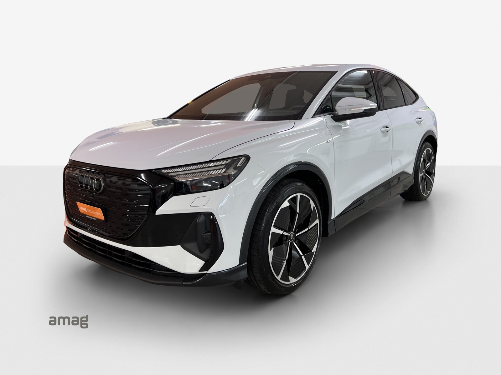 AUDI Q4 Sportback e-tron 45 Attraction quattro-image-0