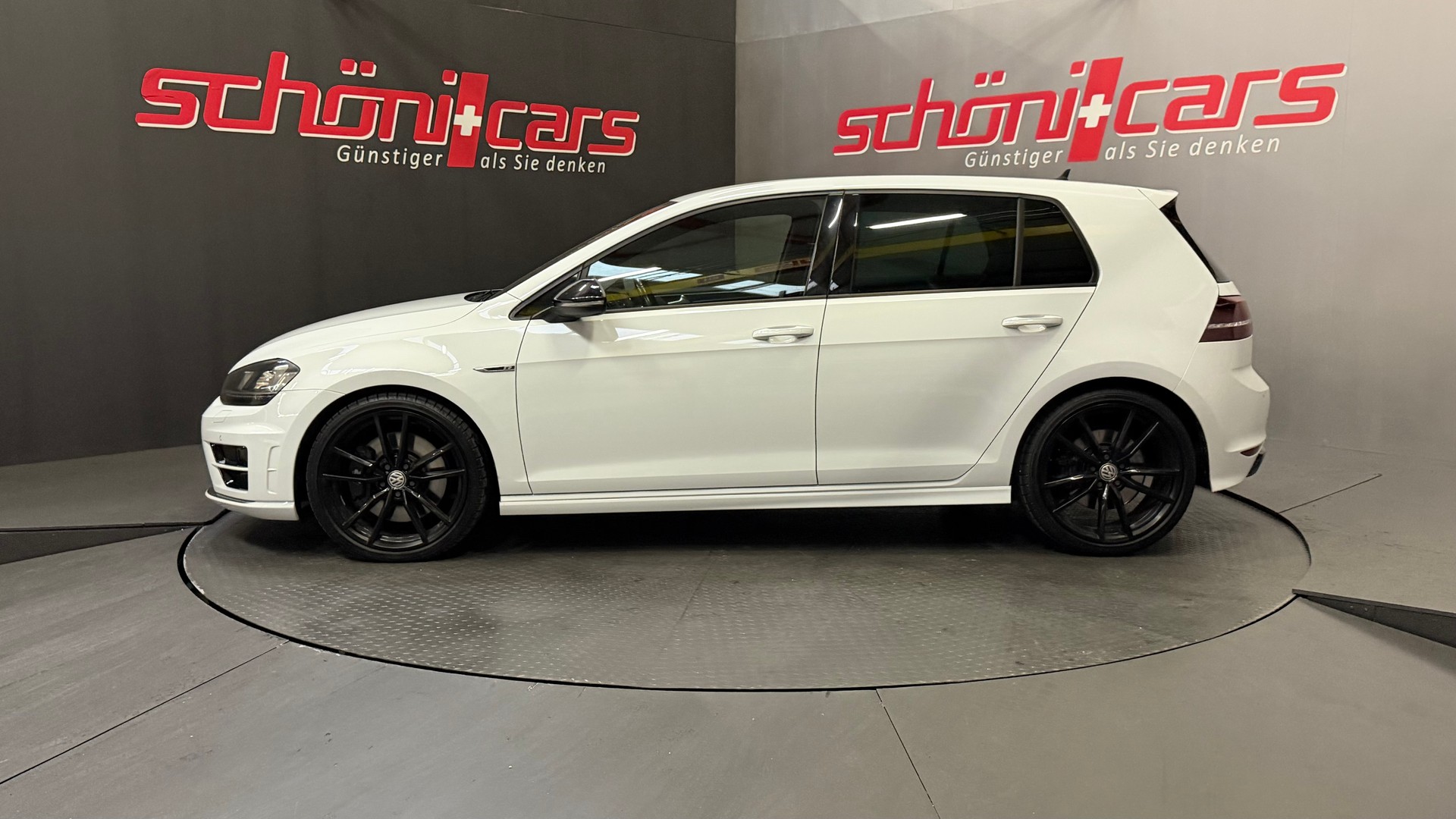 VW Golf 2.0 TSI R 4Motion DSG-image-2