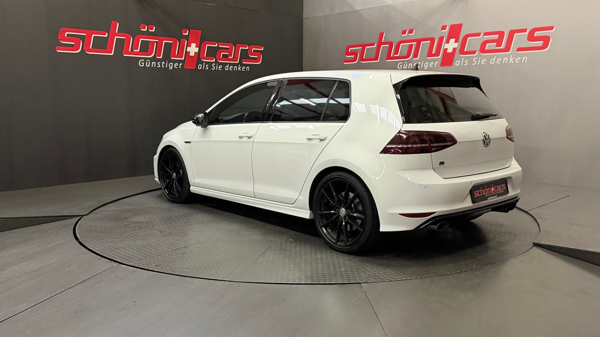 VW Golf 2.0 TSI R 4Motion DSG-image-3