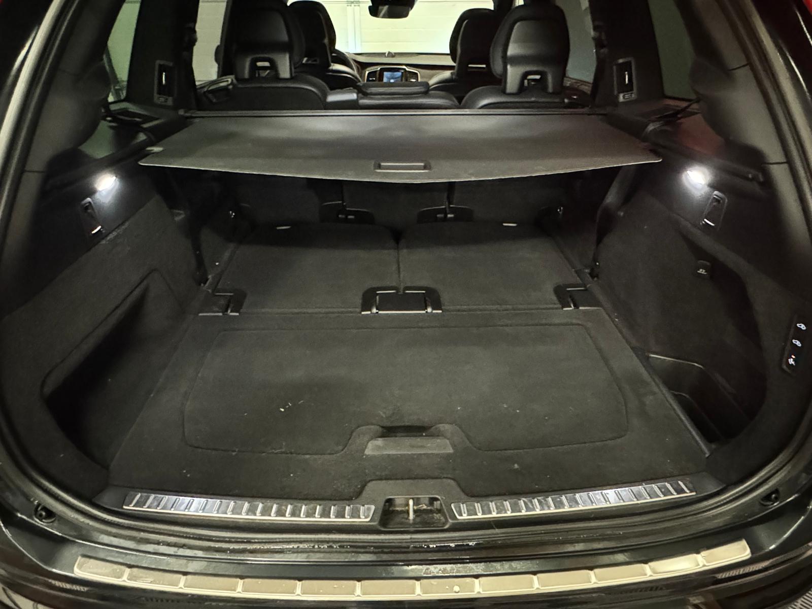 VOLVO XC90 T8 eAWD R-Design Geartronic-image-16
