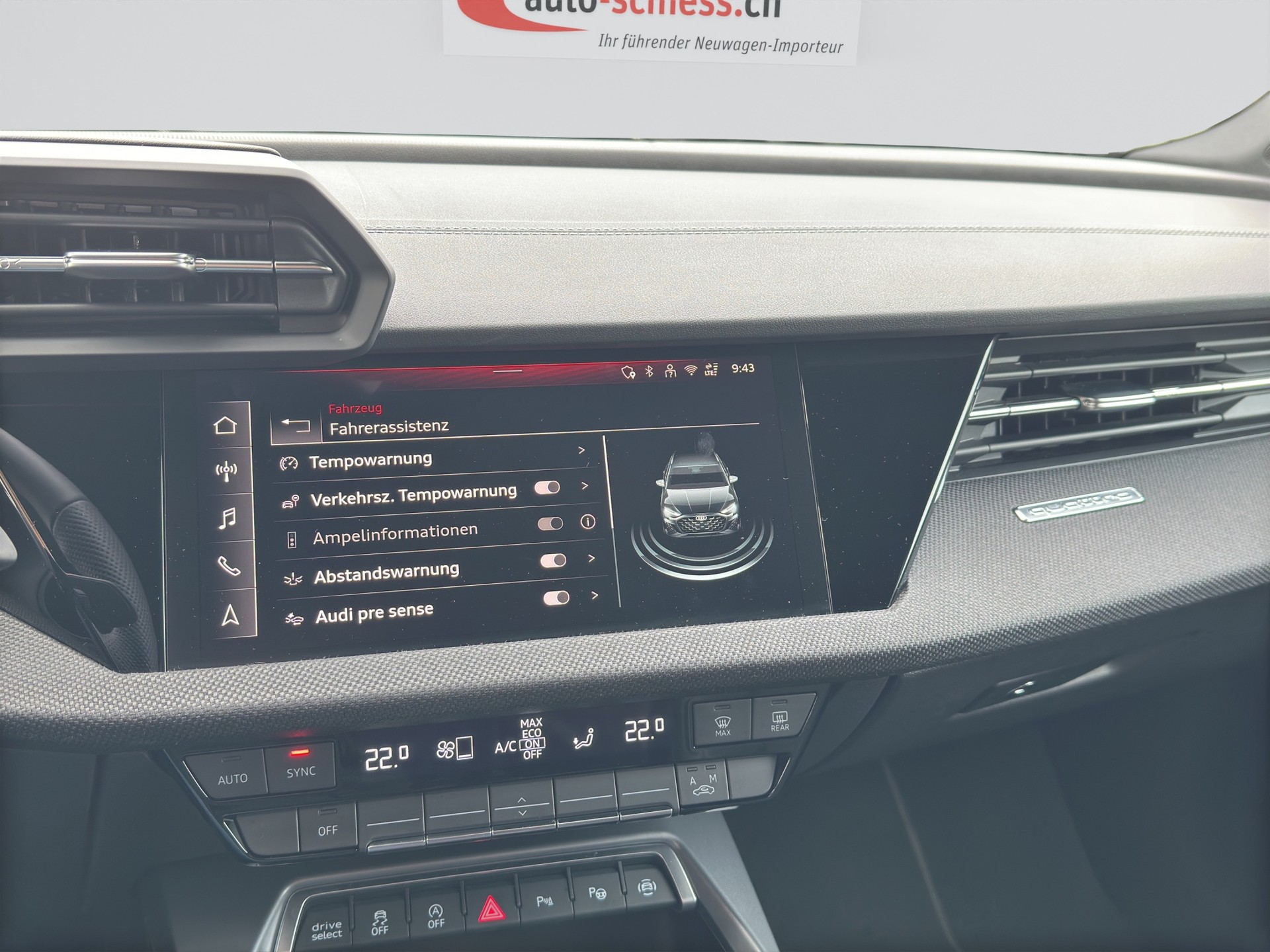 AUDI S3 Sportback TFSI quattro S-tronic-image-11