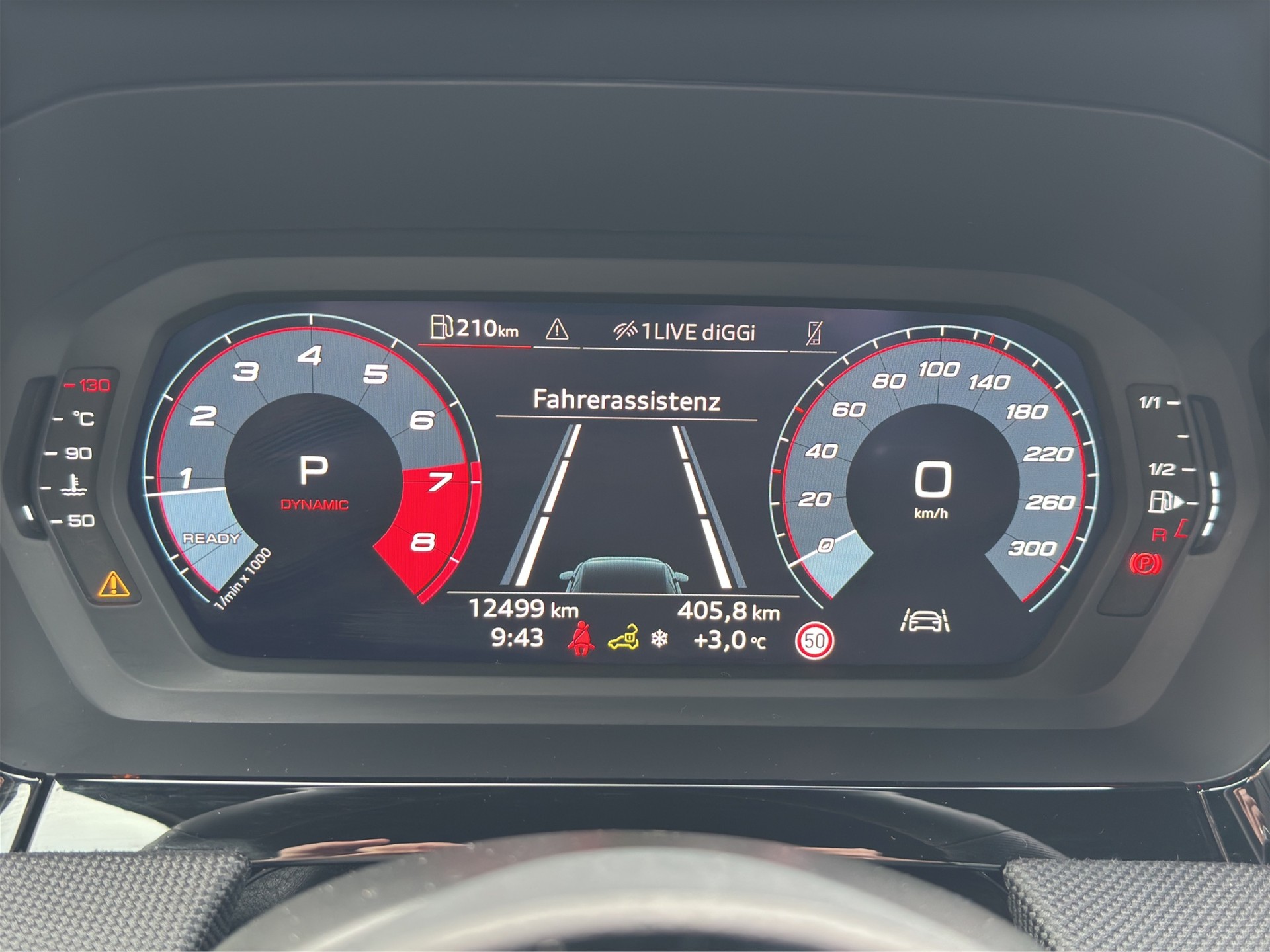 AUDI S3 Sportback TFSI quattro S-tronic-image-10