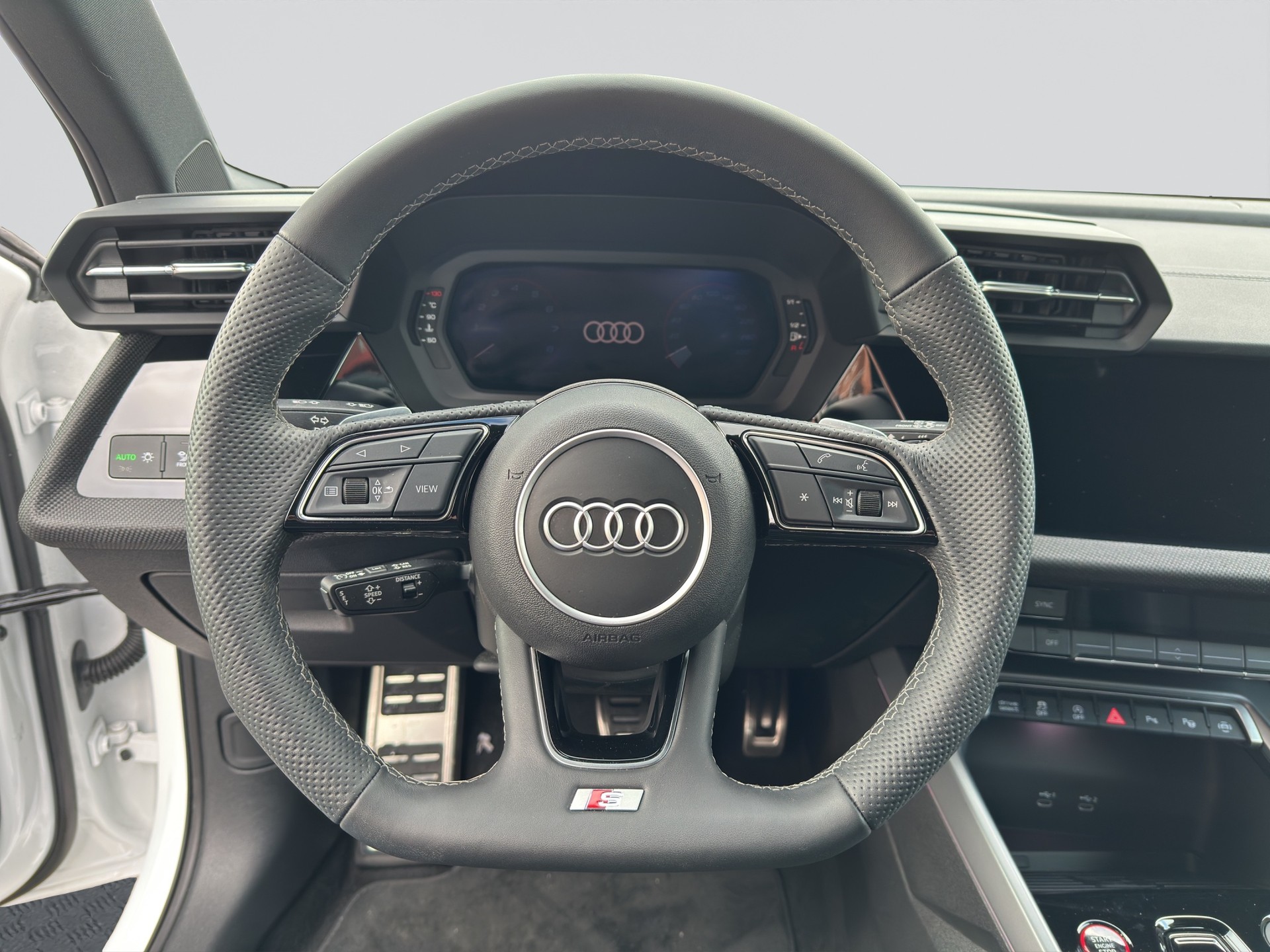 AUDI S3 Sportback TFSI quattro S-tronic-image-9