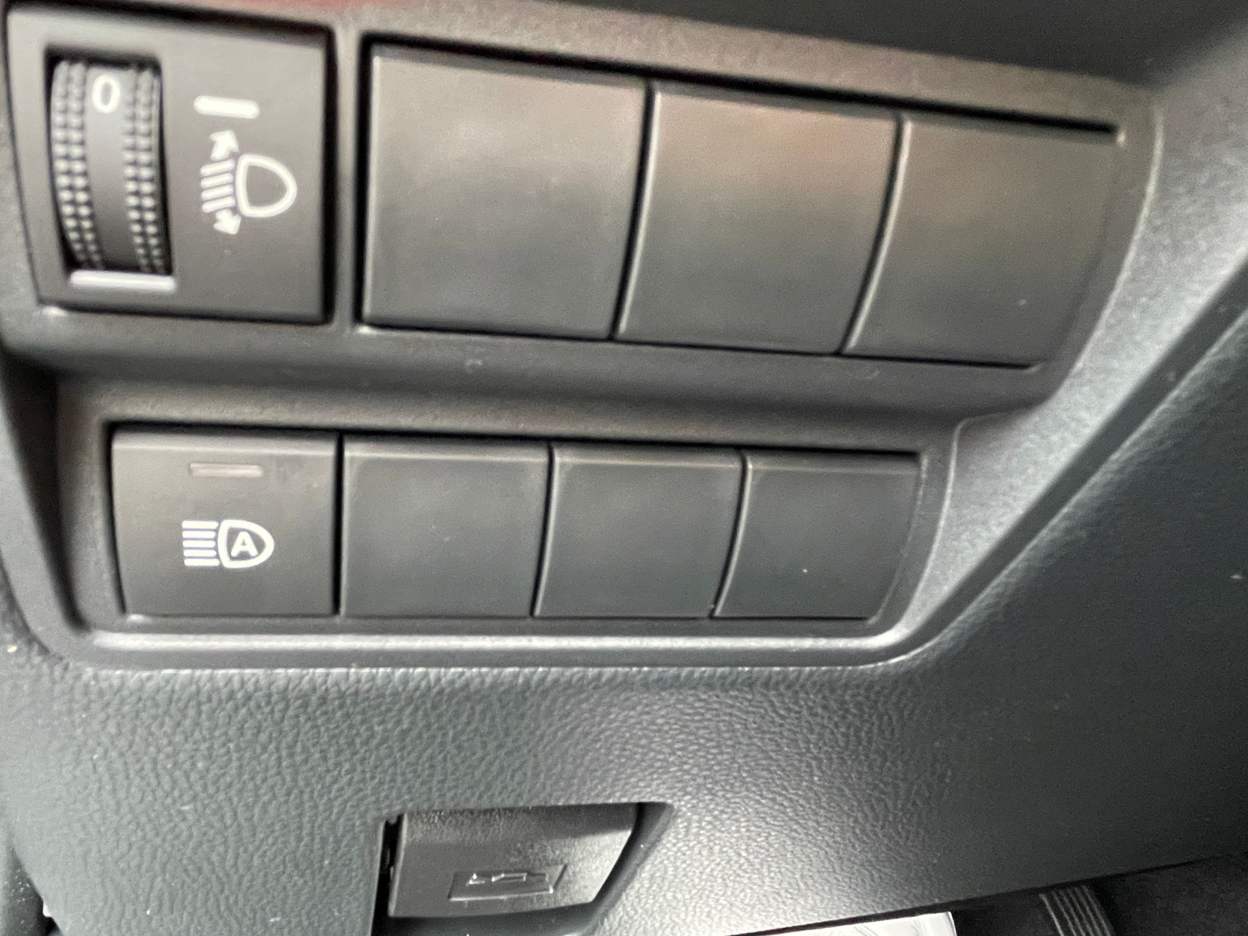 Image MAZDA 2 2 Hybrid Centre-line