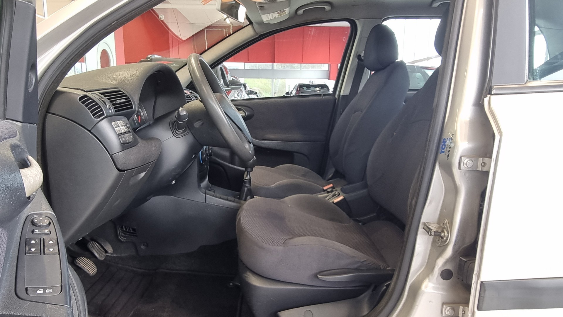 FIAT Stilo 1.6 16V Swiss-image-10