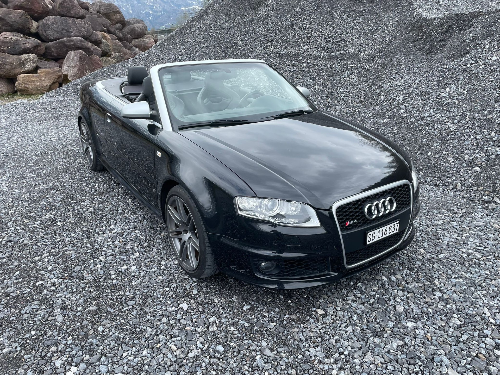 AUDI RS4 Cabriolet 4.2 V8 quattro