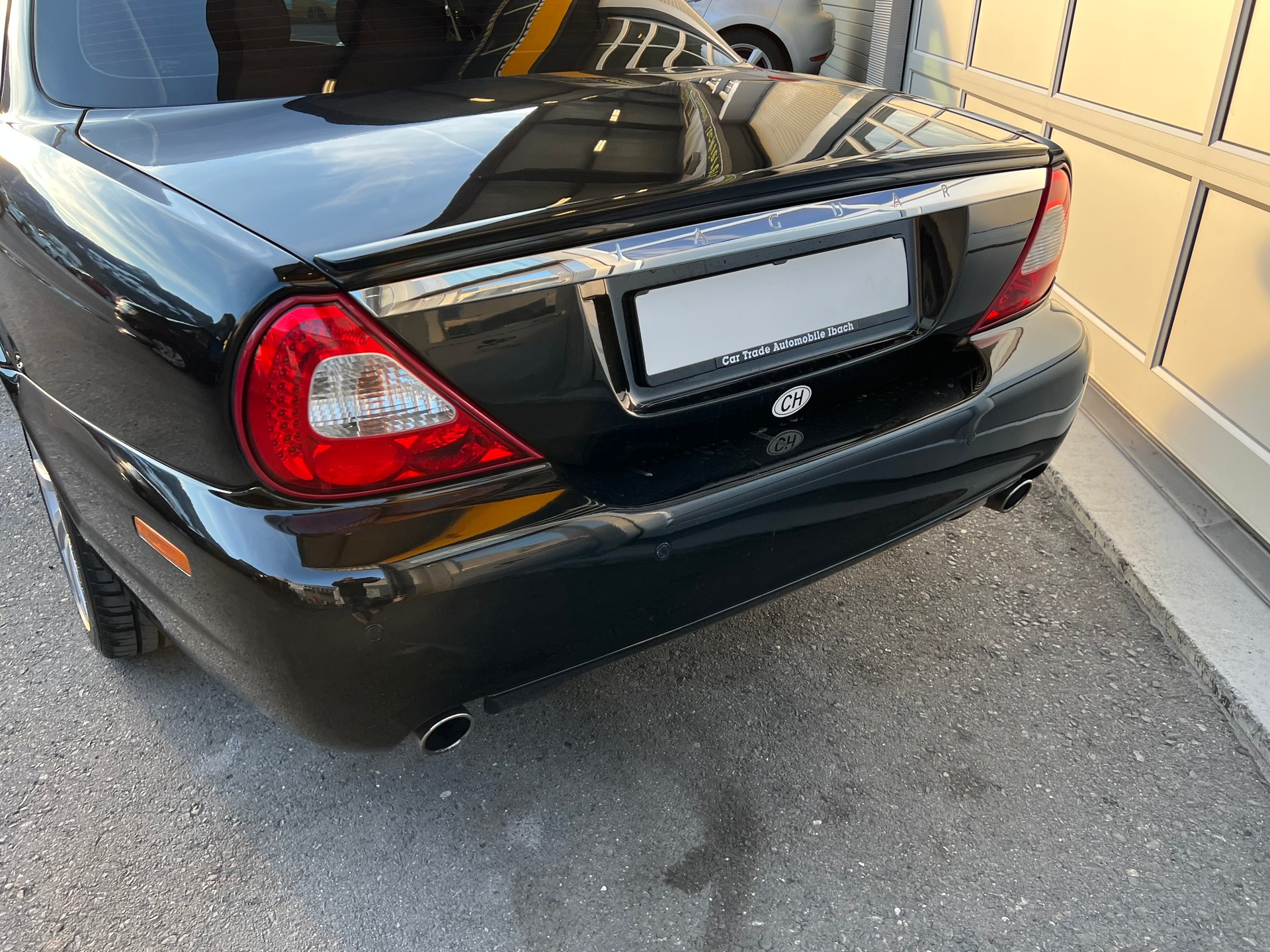 JAGUAR XJ6 2.7d V6 Executive *** Leder * Navigation * Tempomat ***-image-7