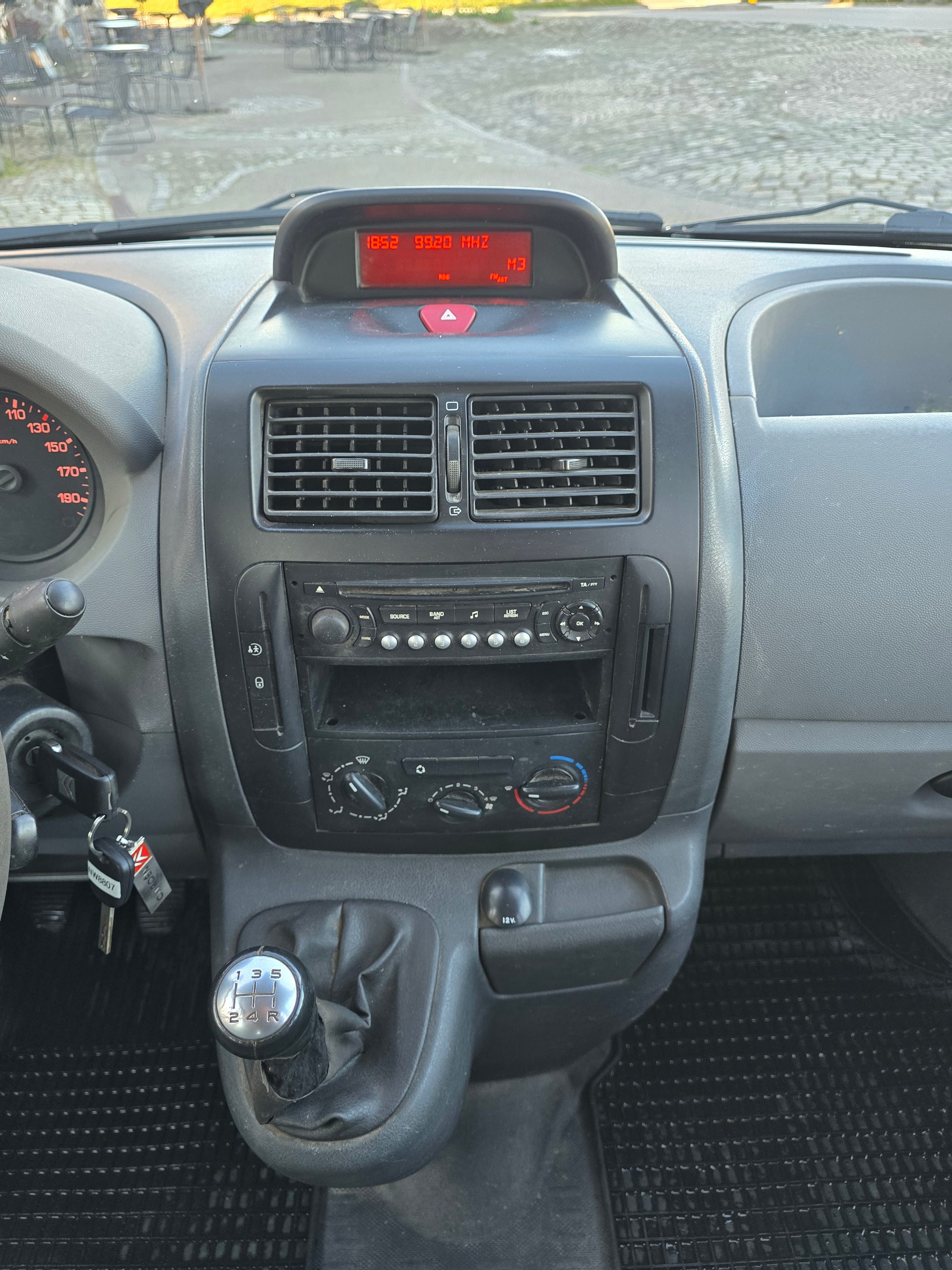CITROEN Jumpy 1.6 HDi L1H1-image-7