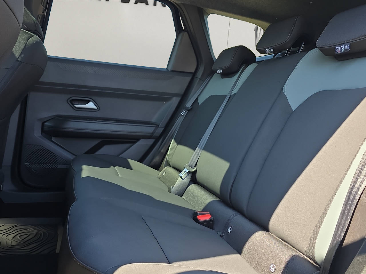 DACIA Bigster 1.8 Hybrid Extreme-image-9