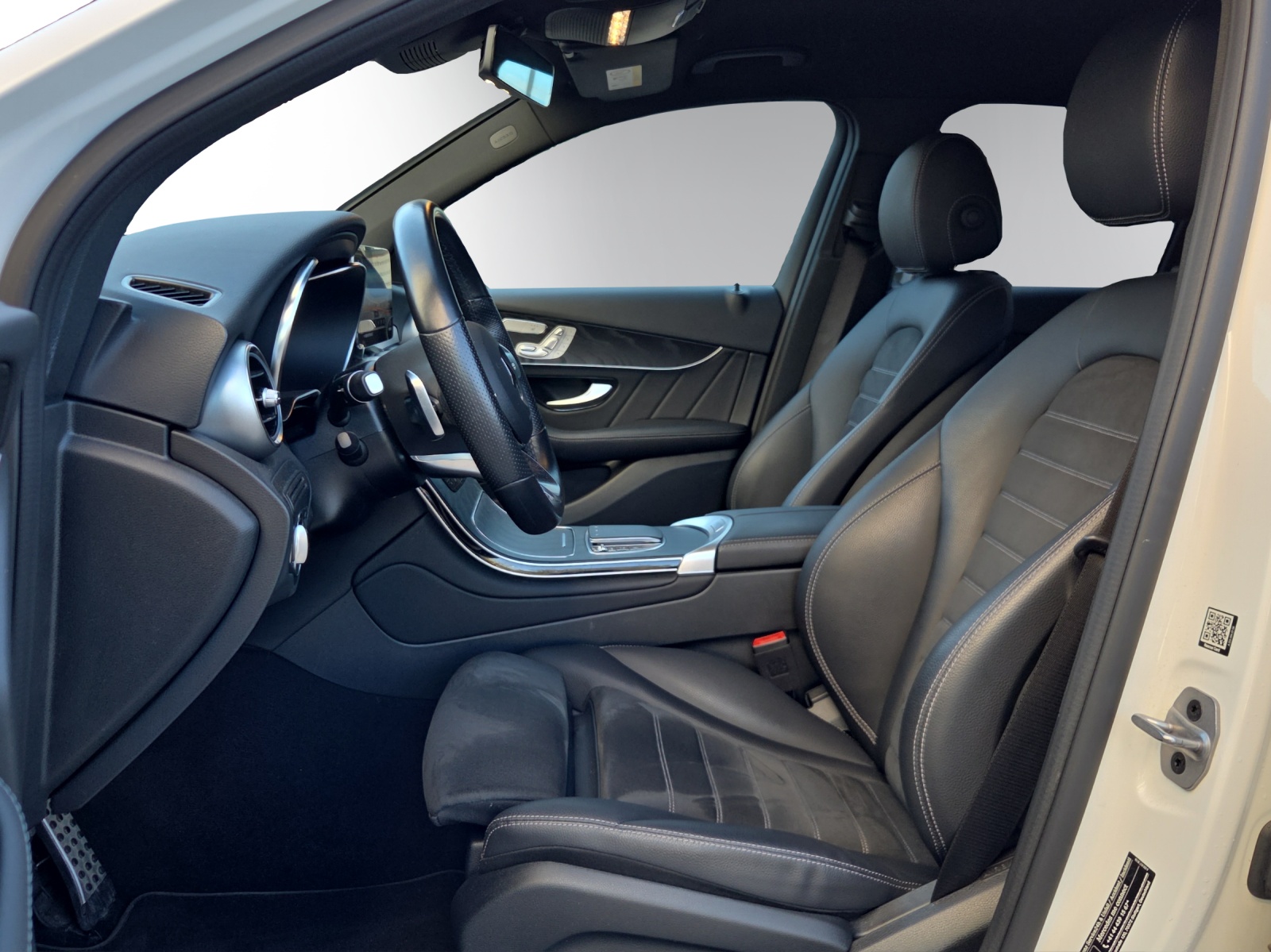 Image MERCEDES-BENZ GLC-300 GLC 300 e AMG Line 4Matic 9G-Tronic