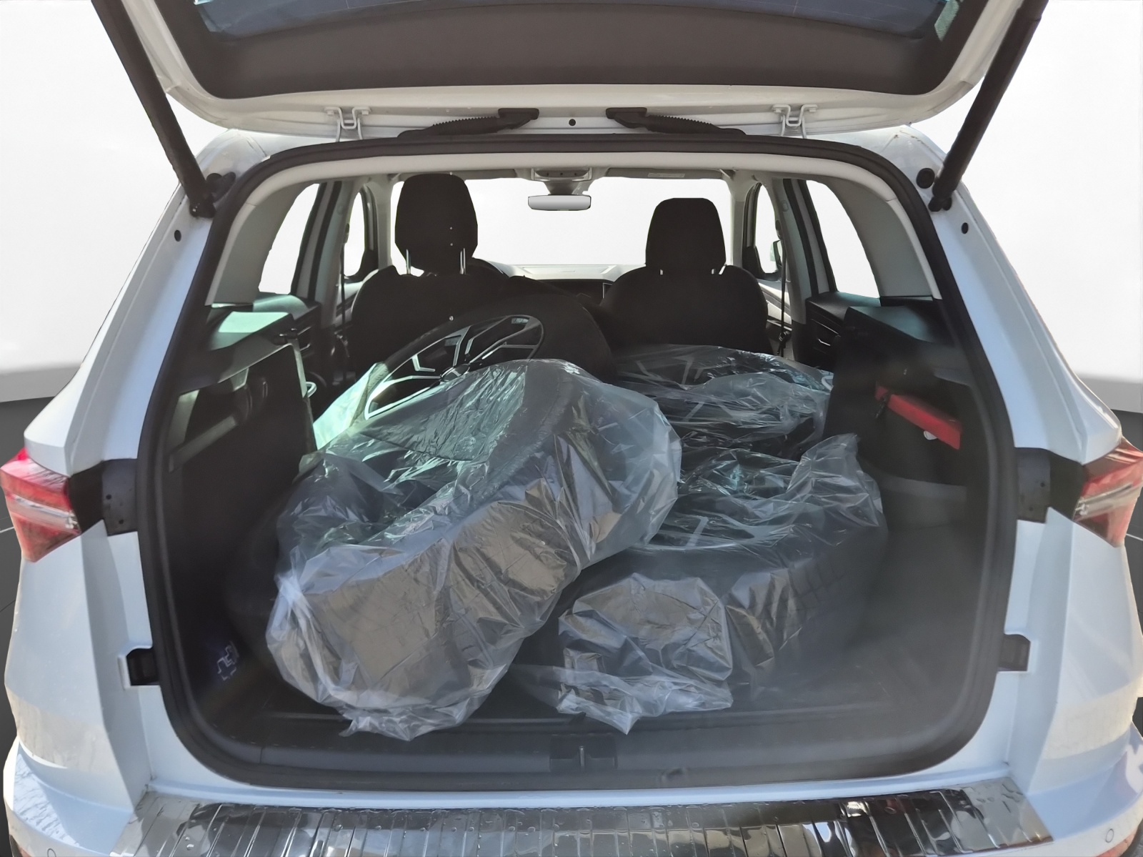 SKODA Karoq 2.0 TDI CR Style 4x4 DSG-image-10