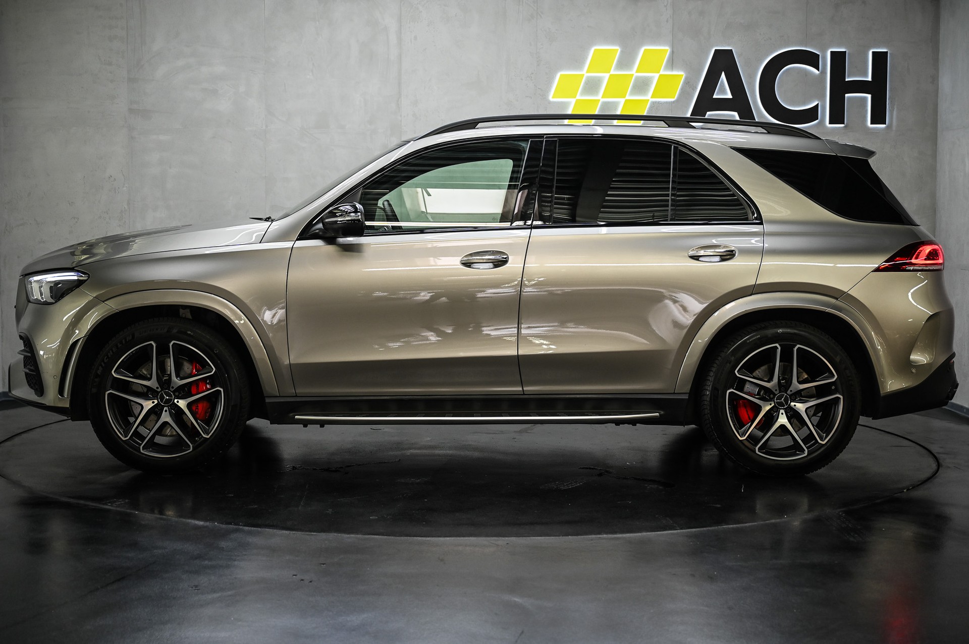 MERCEDES-BENZ GLE 53 AMG 4matic+-image-4