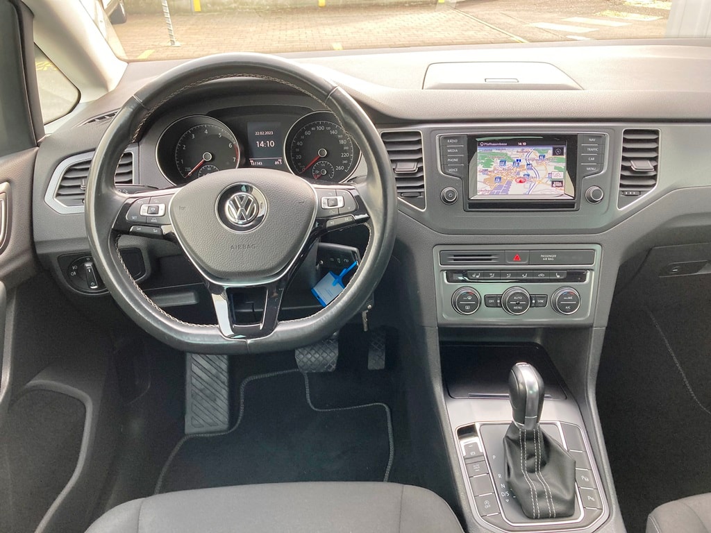 VW Golf Sportsvan 1.4 TSI Lounge DSG-image-8