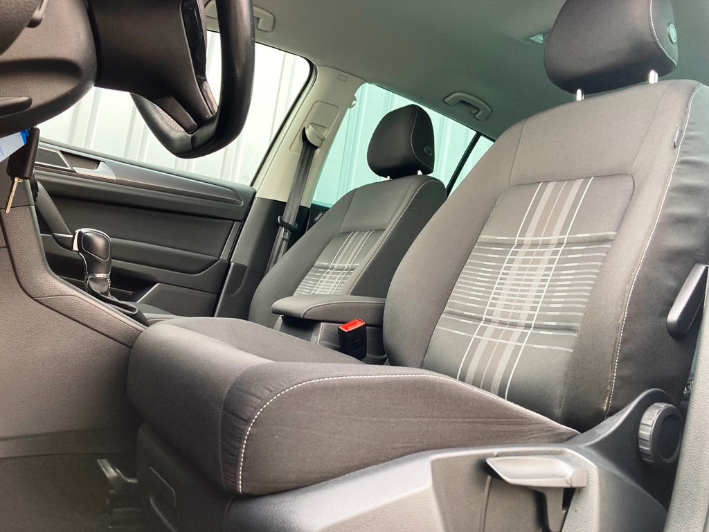 VW Golf Sportsvan 1.4 TSI Lounge DSG-image-9